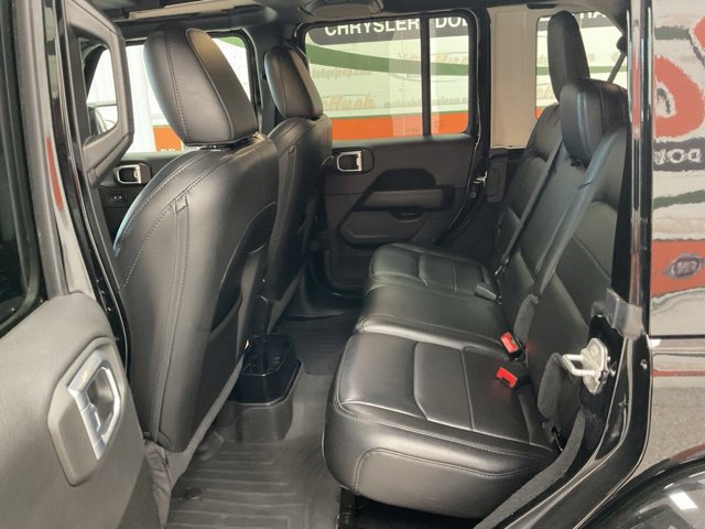 2022 Jeep Wrangler Unlimited Sahara Altitude - Image 22