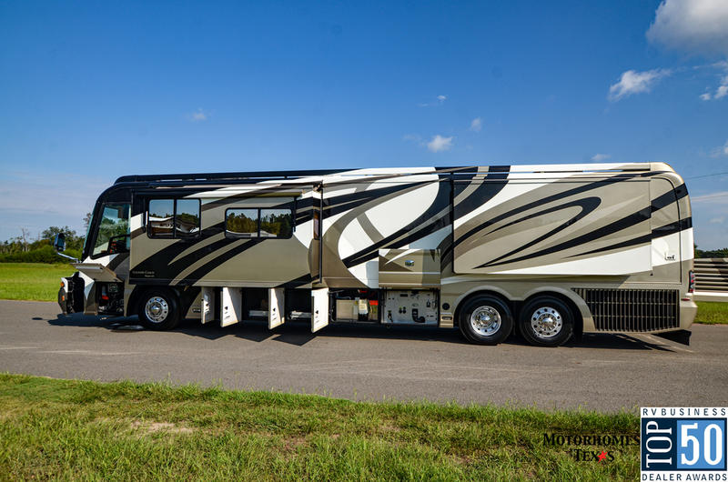2007 Country Coach Magna  - exterior 6