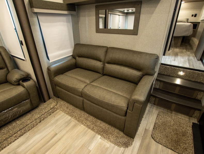 2022 Coachmen Chaparral 367BH - Image 6
