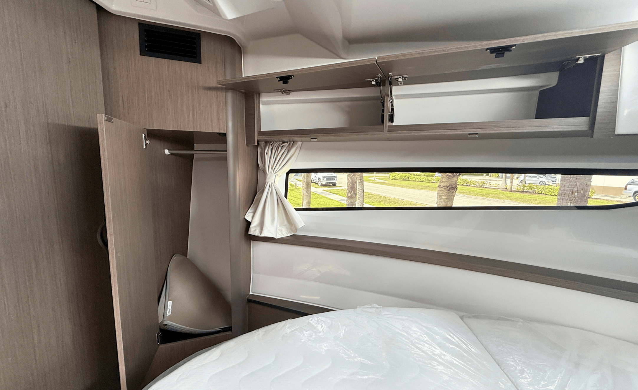 2026 JEANNEAU NC-895 S2 - Image 39