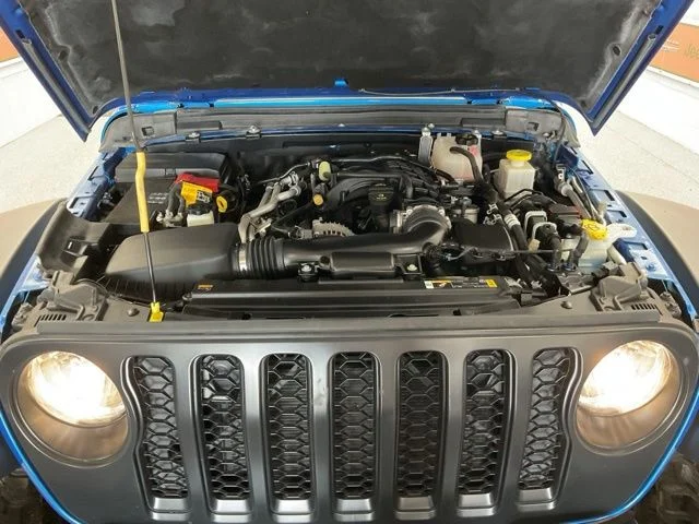 2022 Jeep Gladiator Crew Cab Rubicon 4WD - Image 11