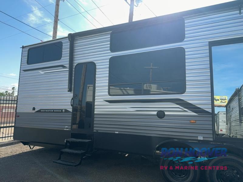 2025 COACHMEN CATALINA 42CONDO - Image 3