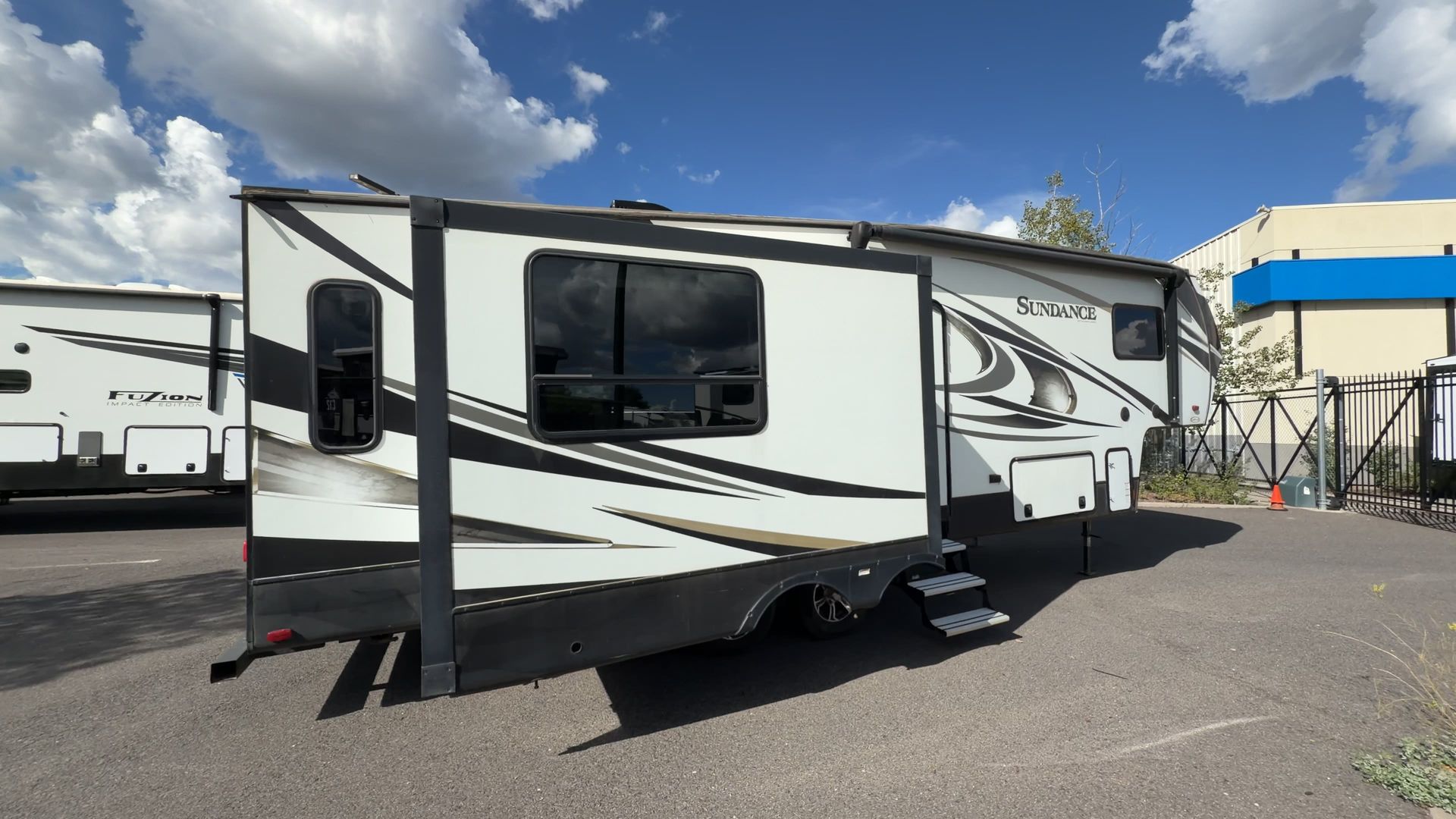 2018 Heartland Sundance XLT SD XLT 289 TS - Image 7