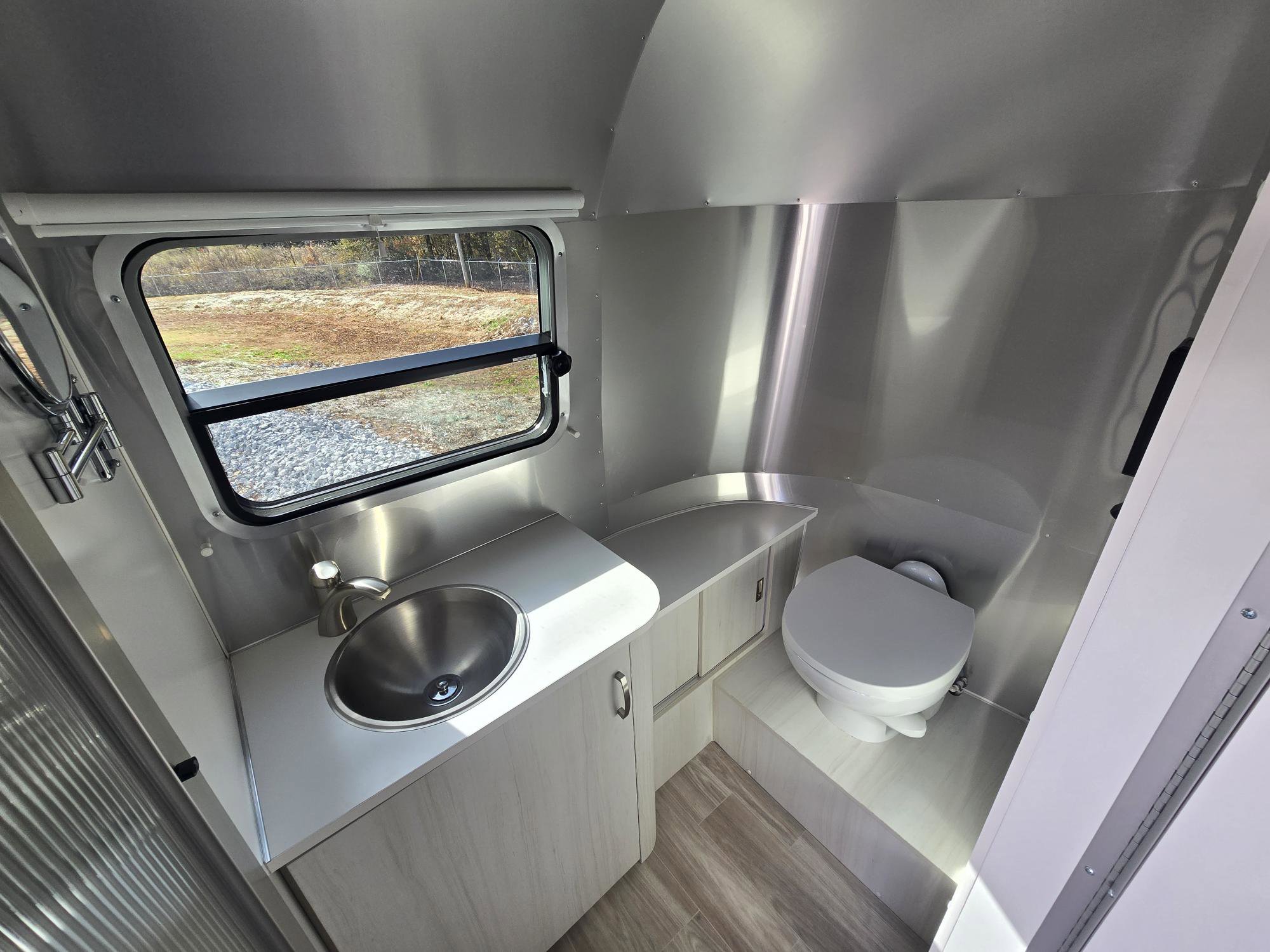 2026 AIRSTREAM BAMBI 22FB - Image 11
