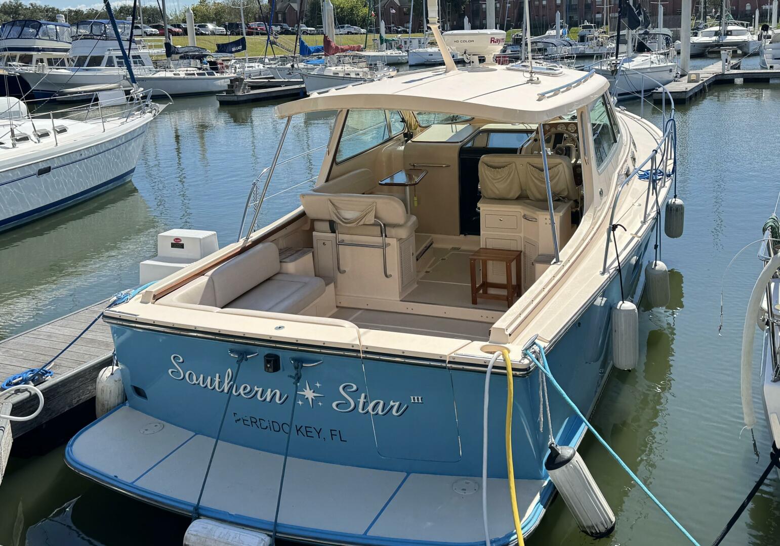 2004 Island Packet 360 Hardtop Express Cruiser - Image 3