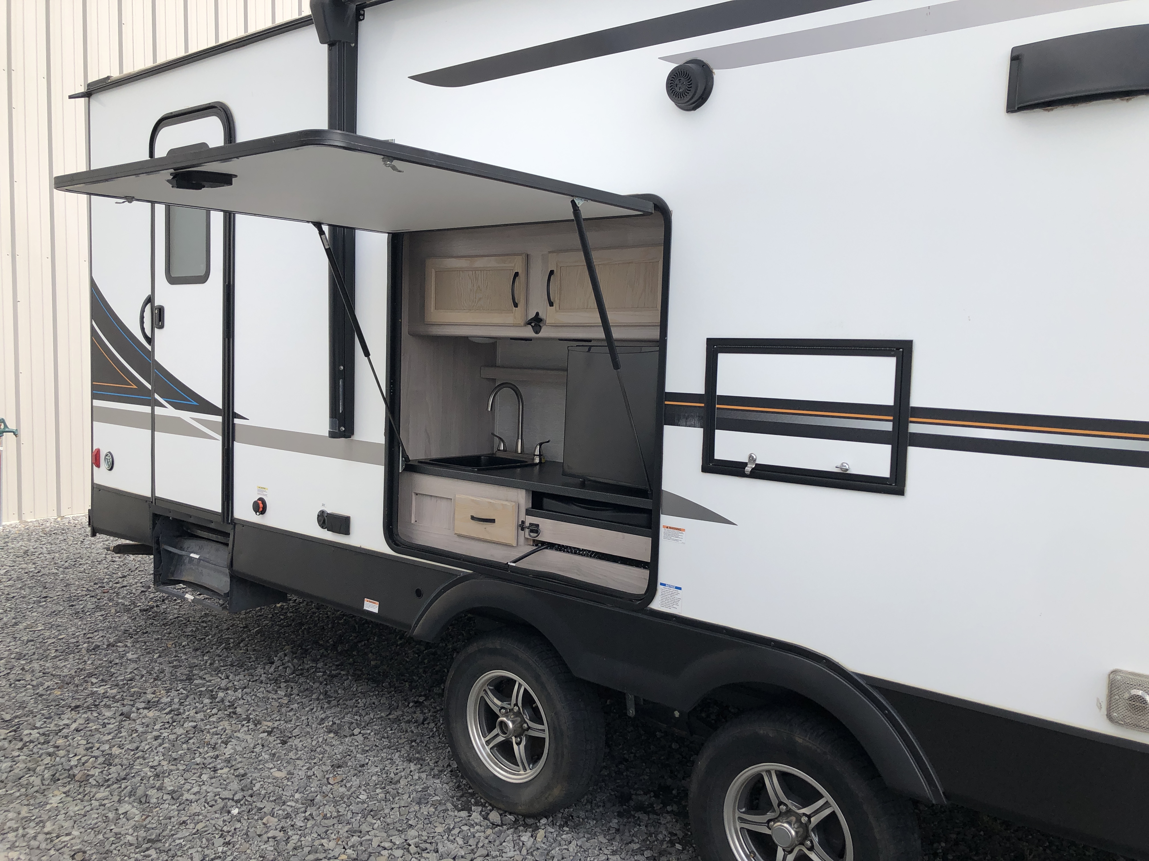 2021 Coachmen Northern Spirit Ultra Lite 2963BH - Image 7