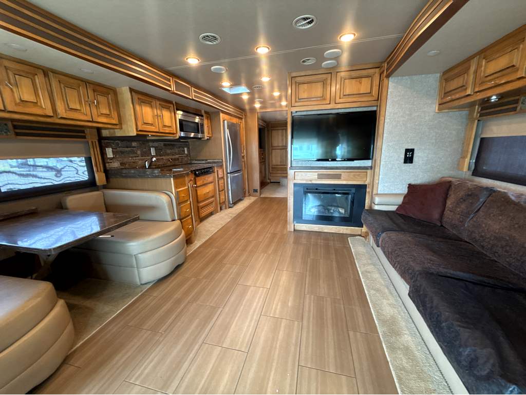 2018 TIFFIN ALLEGRO RED 33AA - Image 35