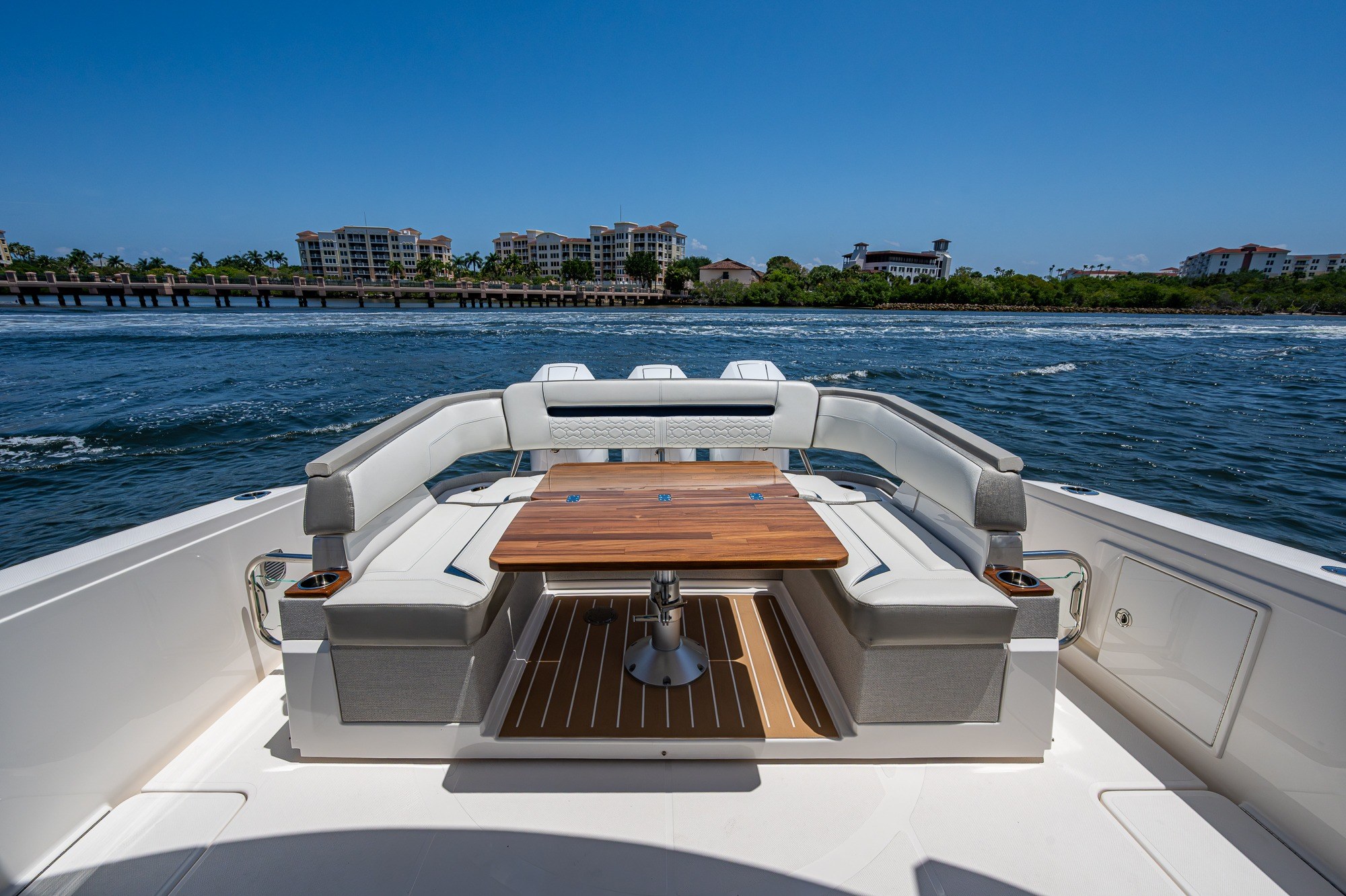 2024 Tiara Yachts 38 LS Base - Image 25