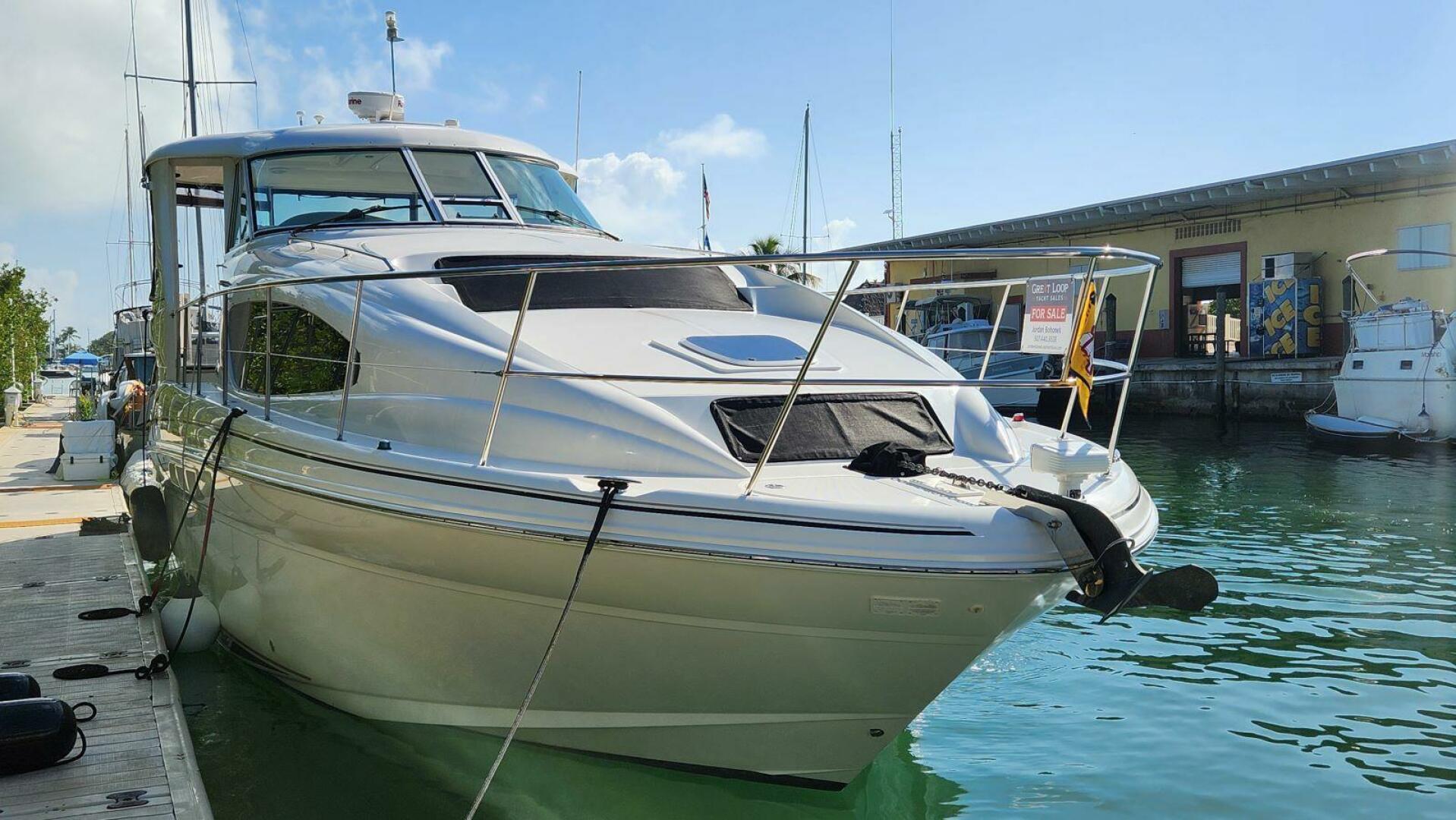 2004 Sea Ray 390 Motor Yacht - Image 5