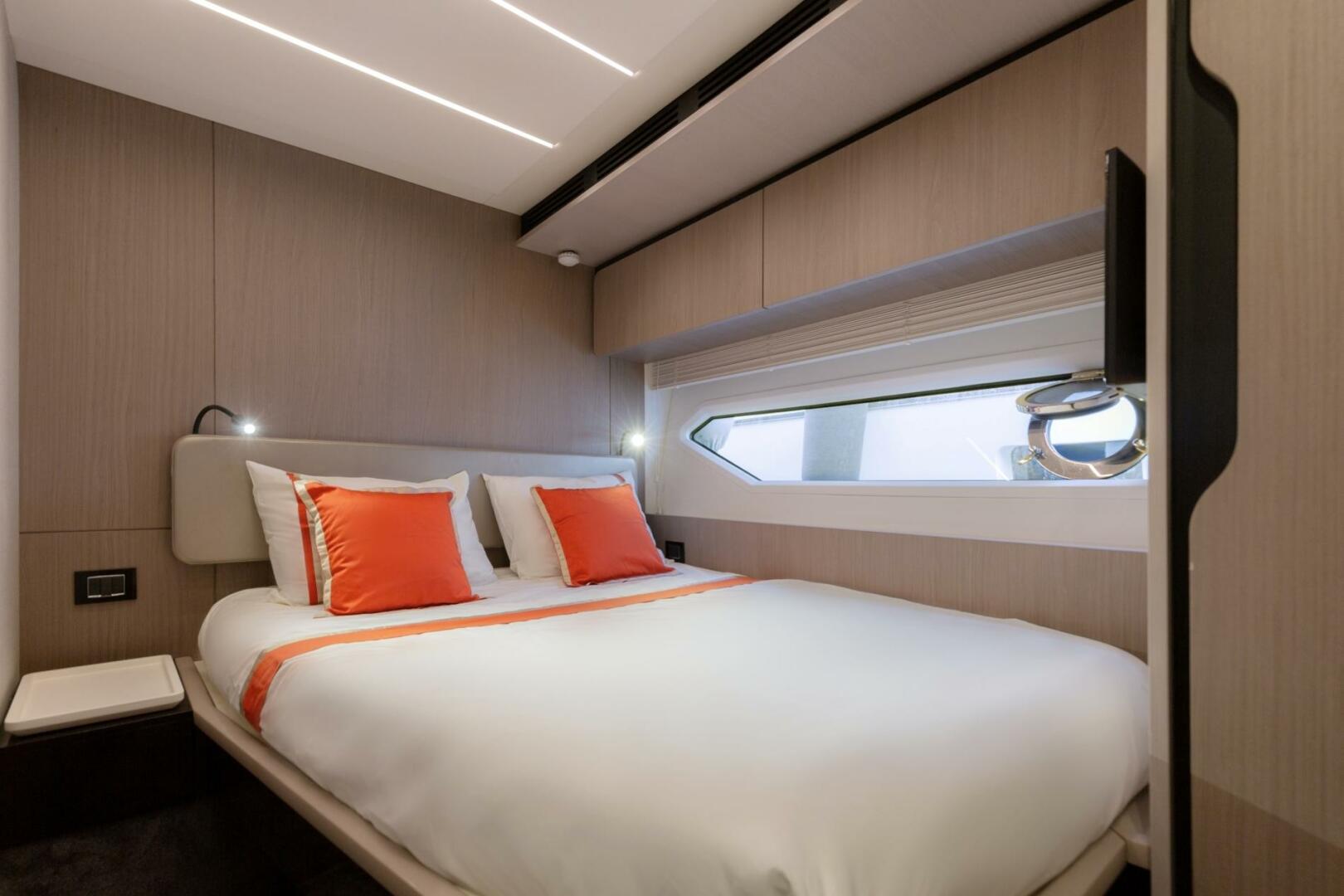 2020 Azimut 72 Flybridge - Image 45