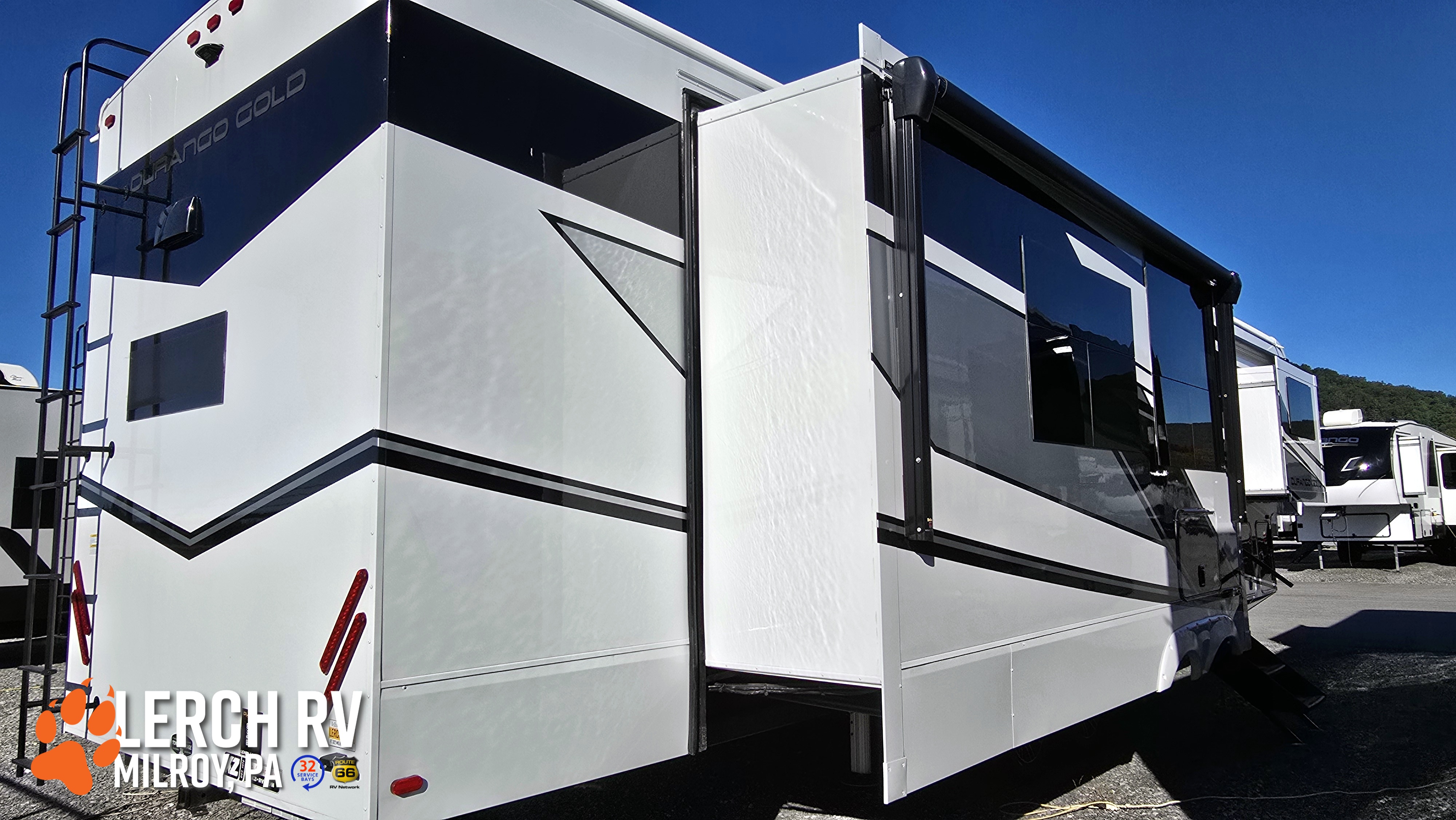 2027 KZ RV Durango Gold G390MLQ - Image 15