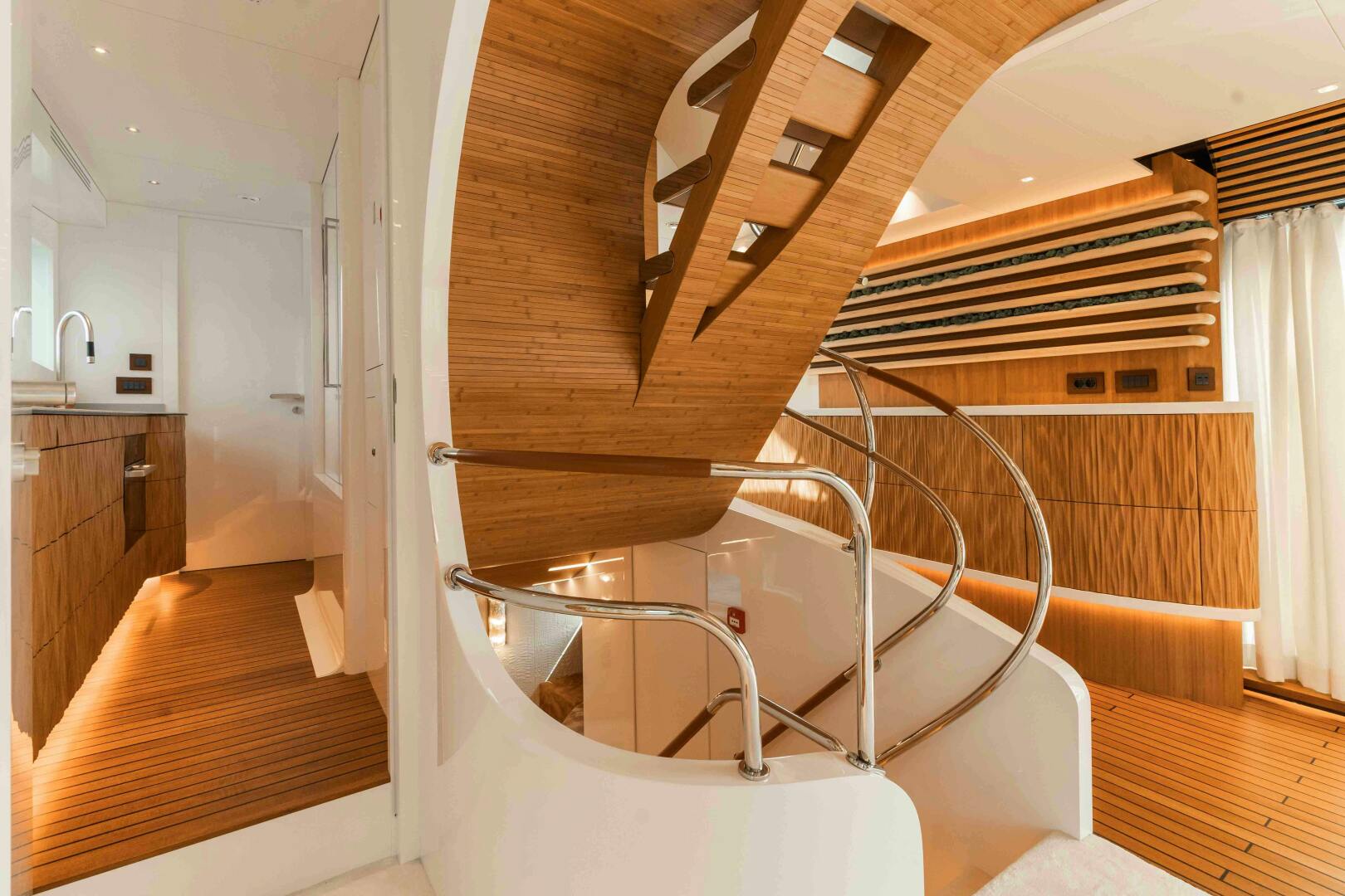 2024 Sarp Yachts Custom - Image 17