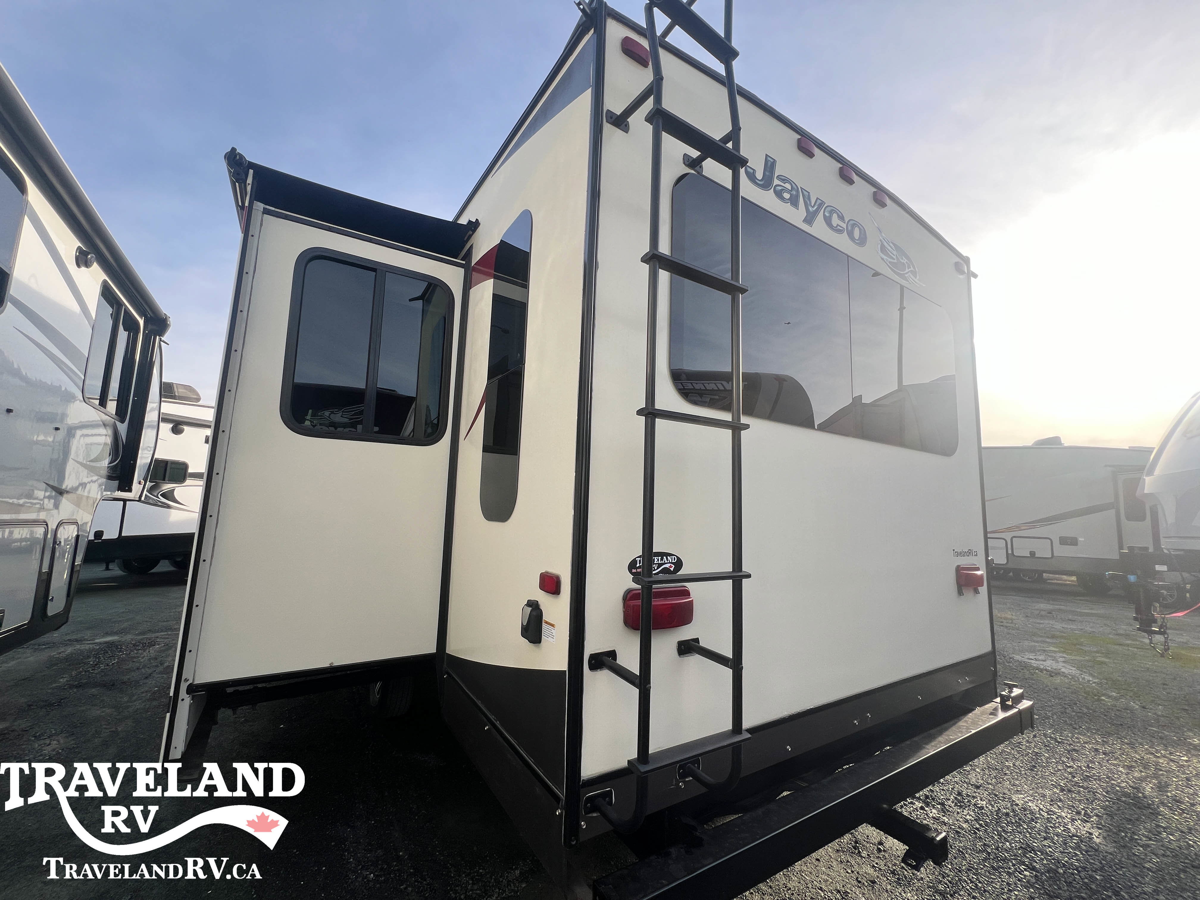 2016 Jayco Eagle HT 28.5RSTS - Image 6