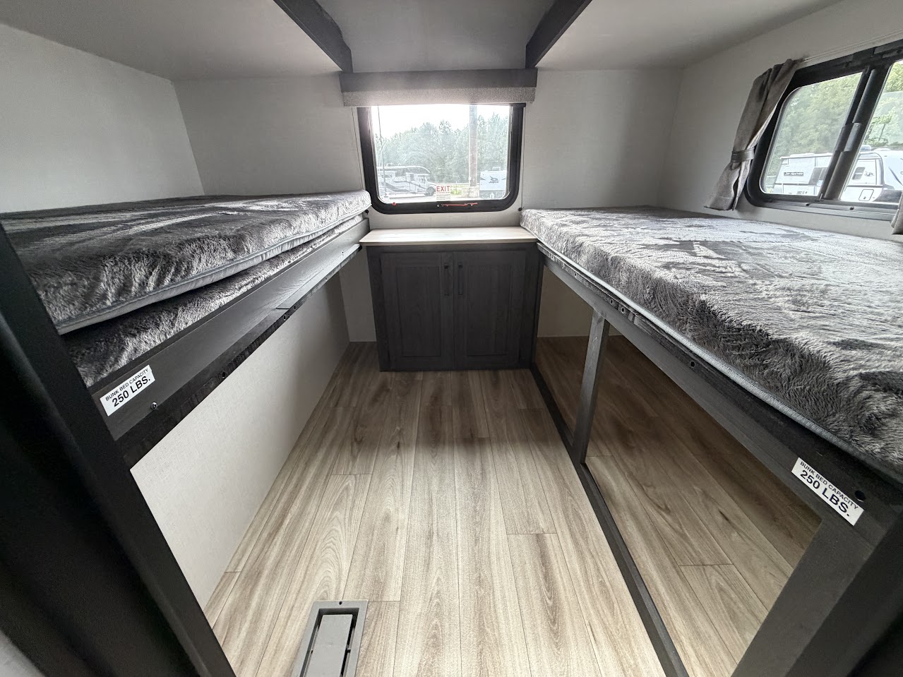 2027 VENTURE RV SIENNA 281VQB - Image 38