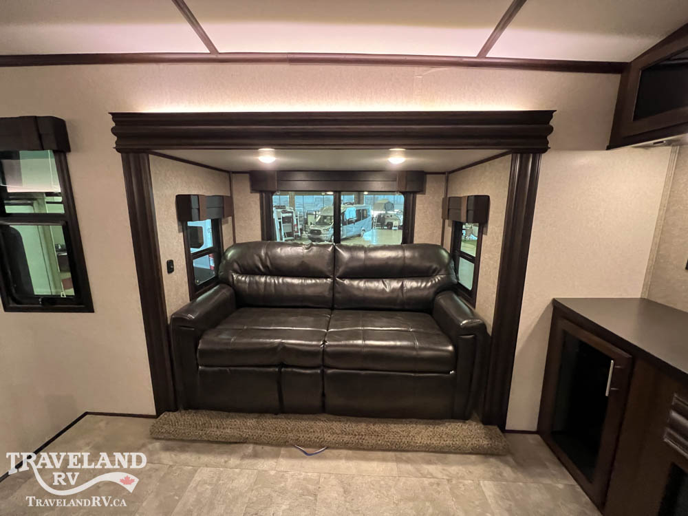 2018 JAYCO NORTH POINT 317RLOK - Image 14