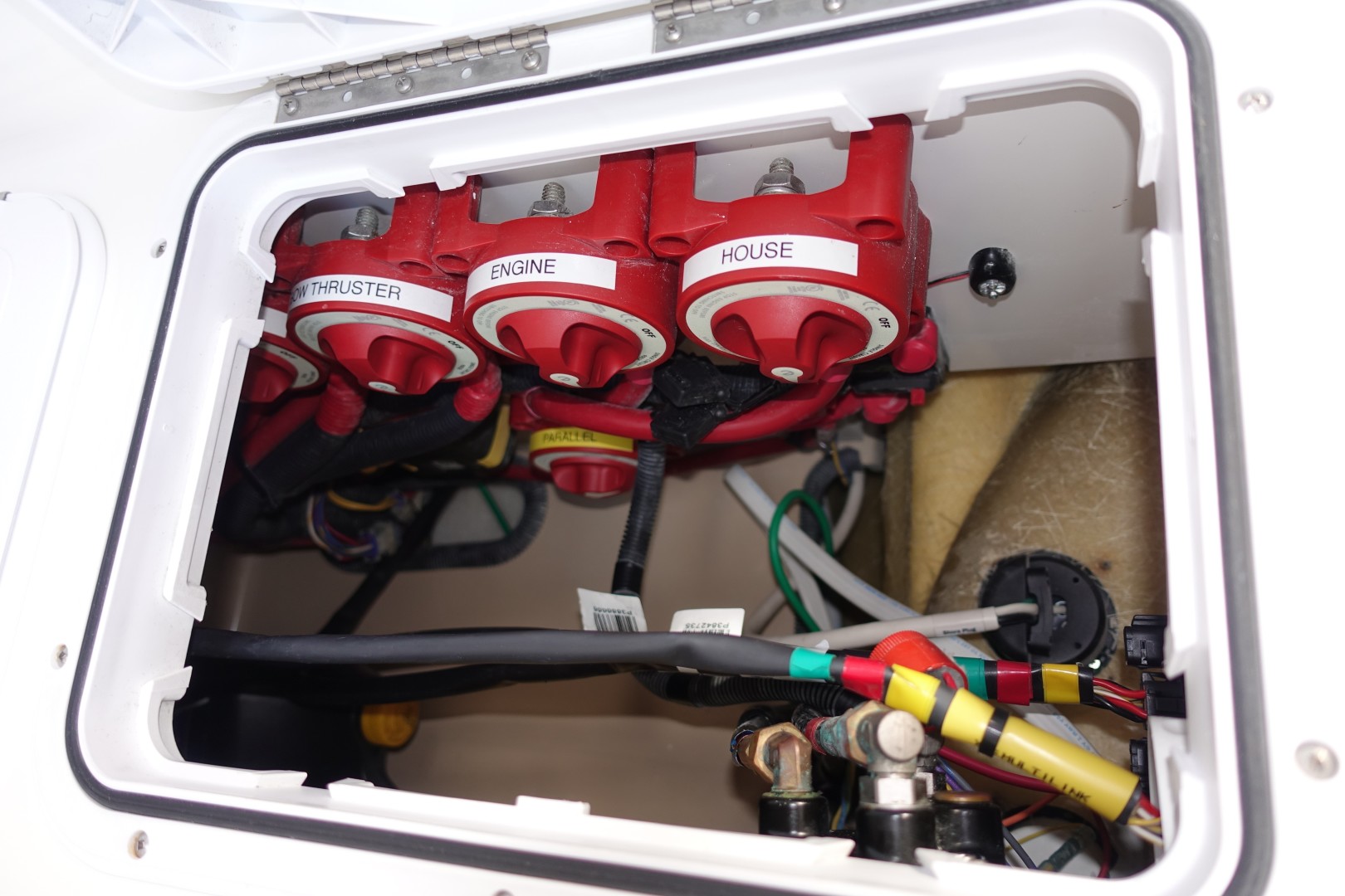 2015 Cutwater 30 Sedan - Image 26