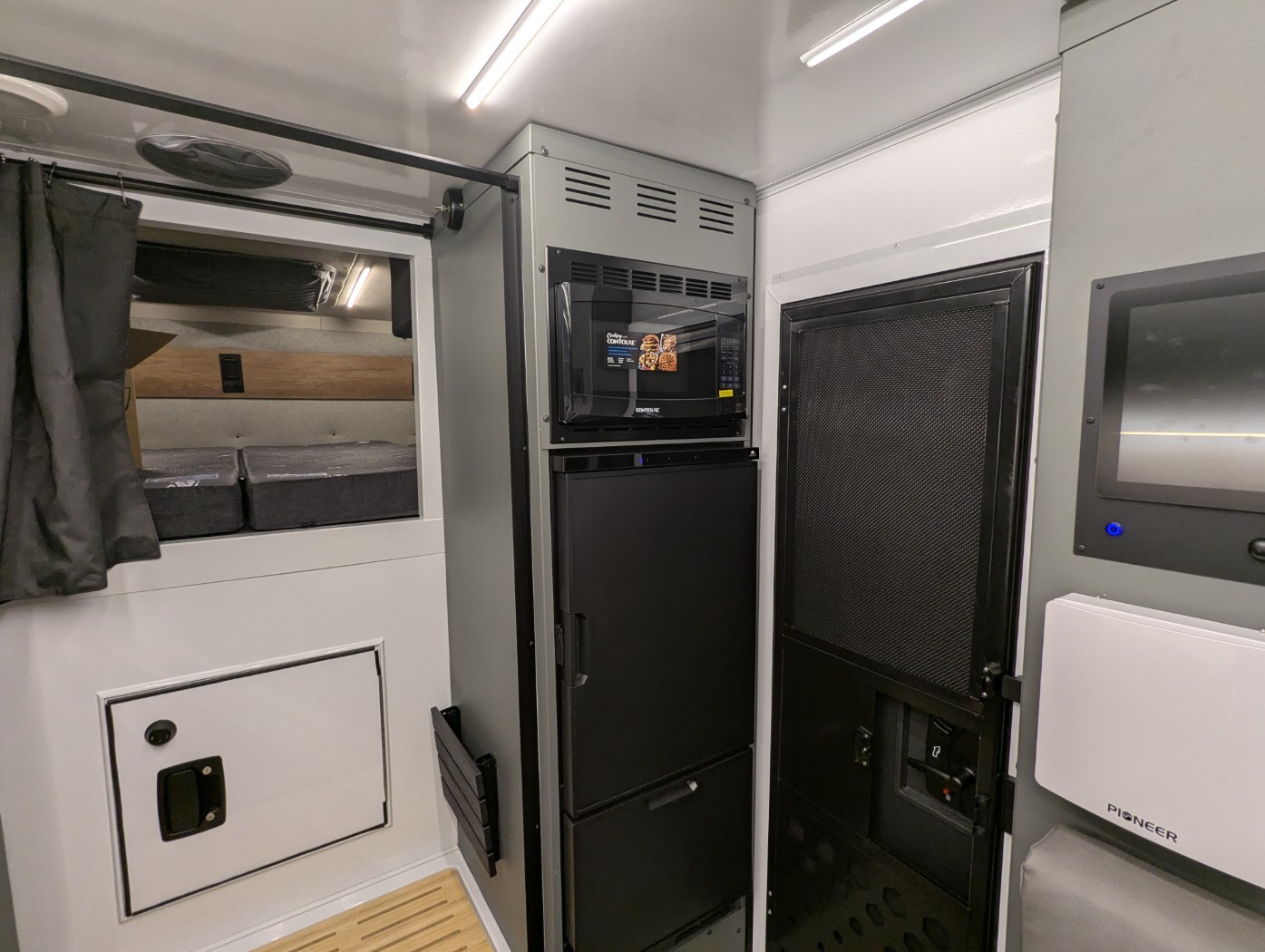 2027 Winnebago ARKA 20Z - Image 43