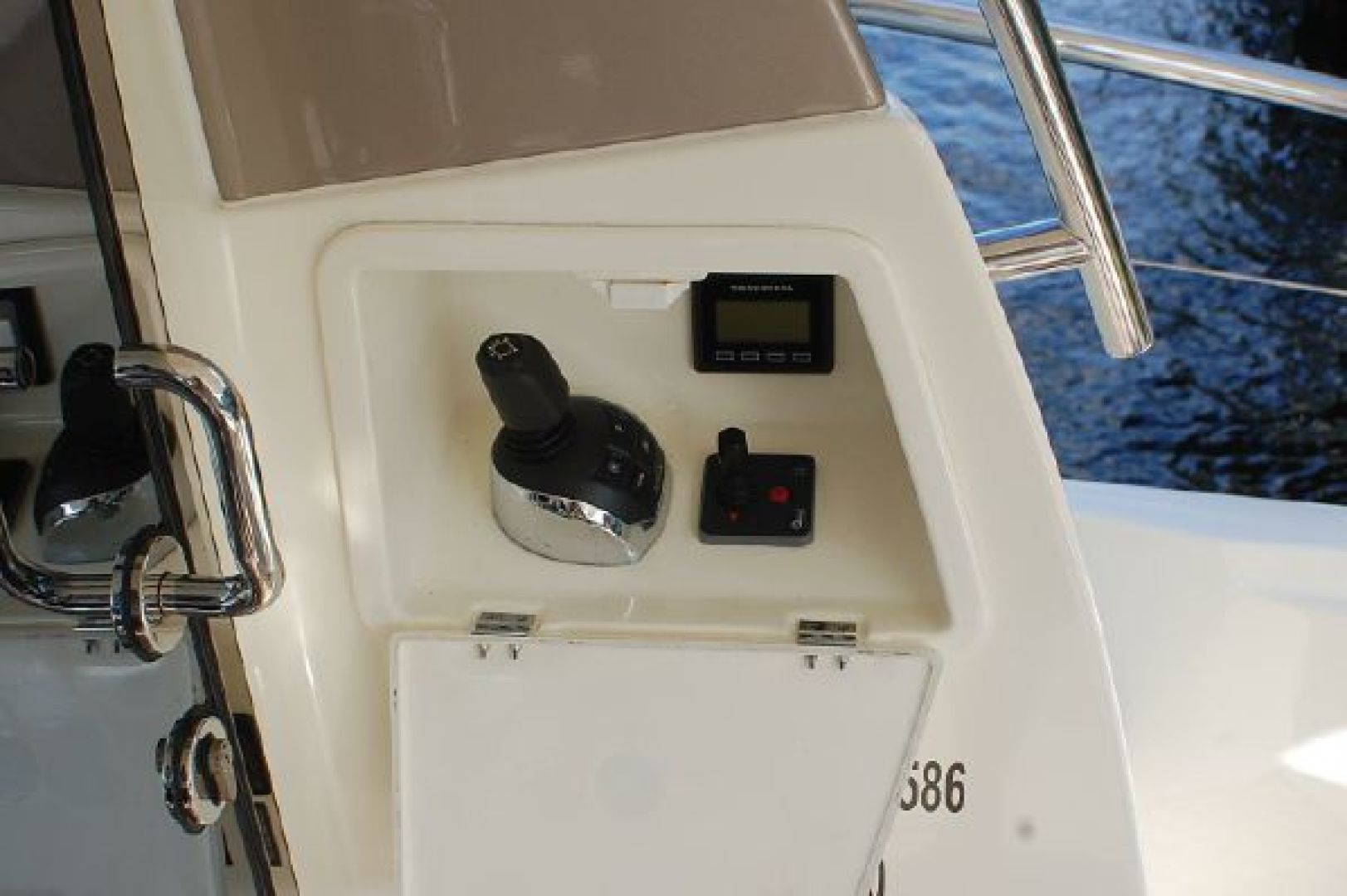 2014 Prestige 500 - Image 18