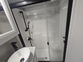 2023 KEYSTONE MONTANA LEGACY 3761FL - Image 26