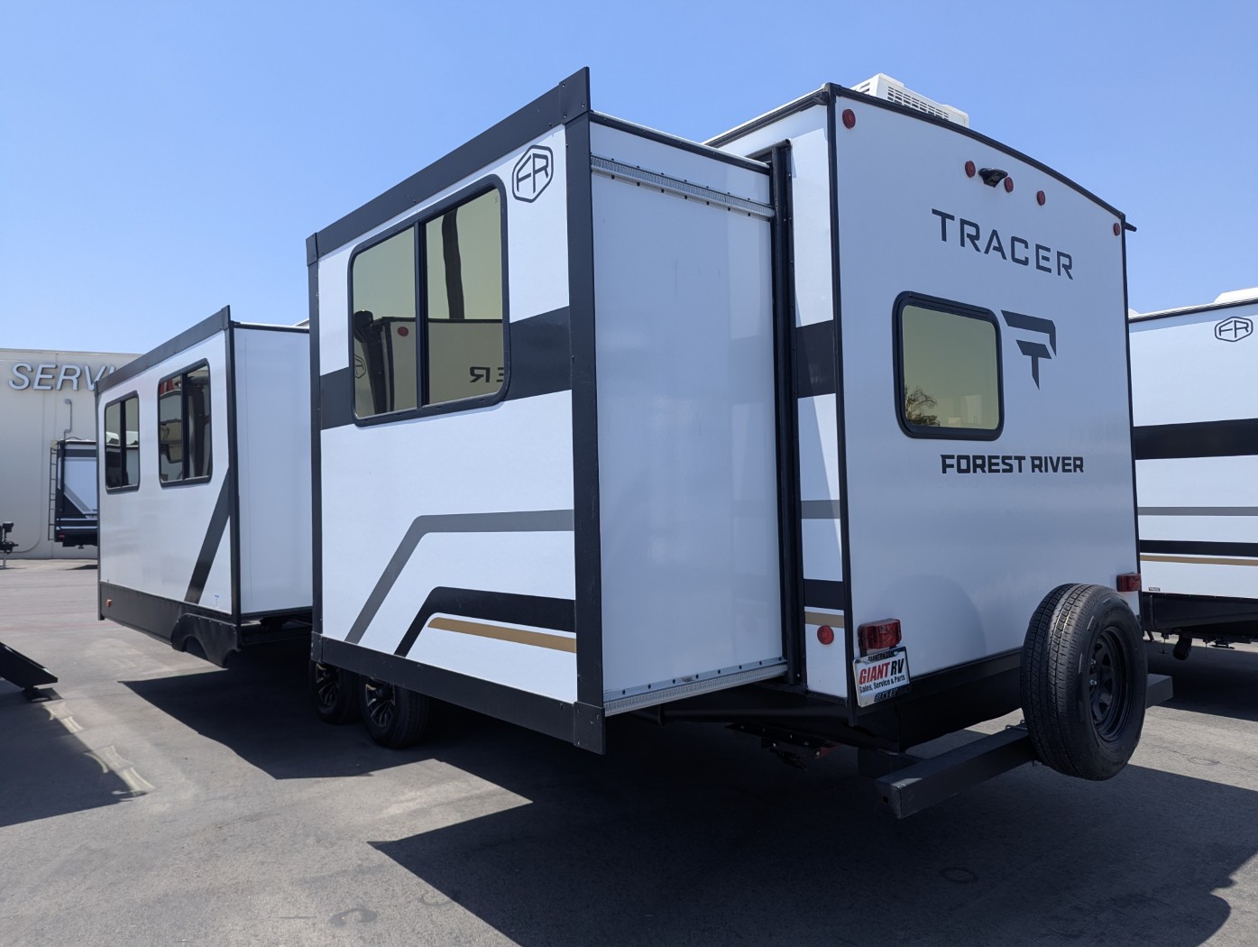 2026 Prime Time Tracer 295DB - Image 4