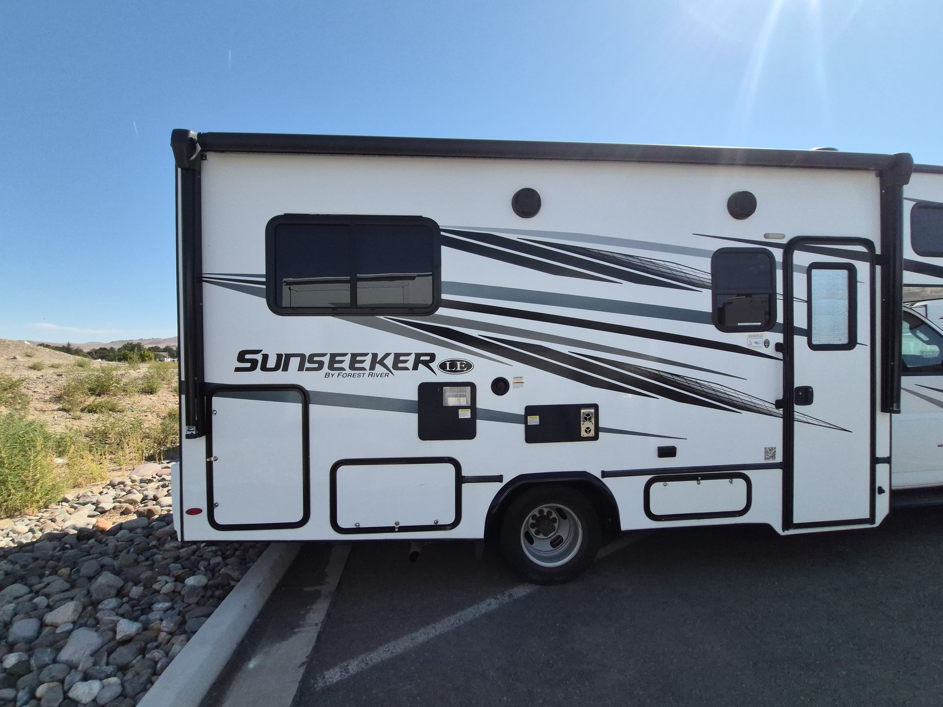 2023 Forest River Sunseeker LE 2350LE - Image 8