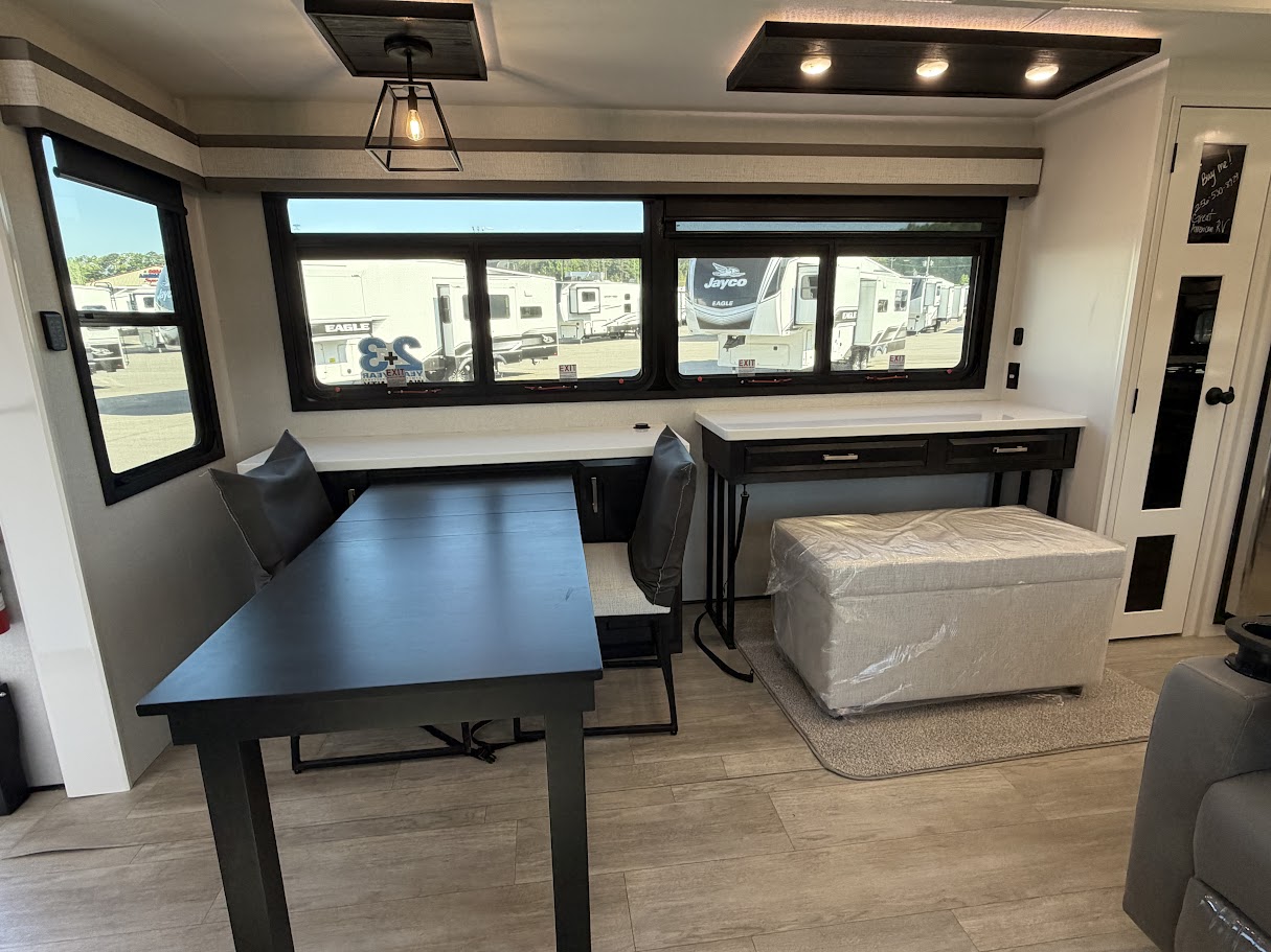 2026 JAYCO PINNACLE 38FBRK - Image 11