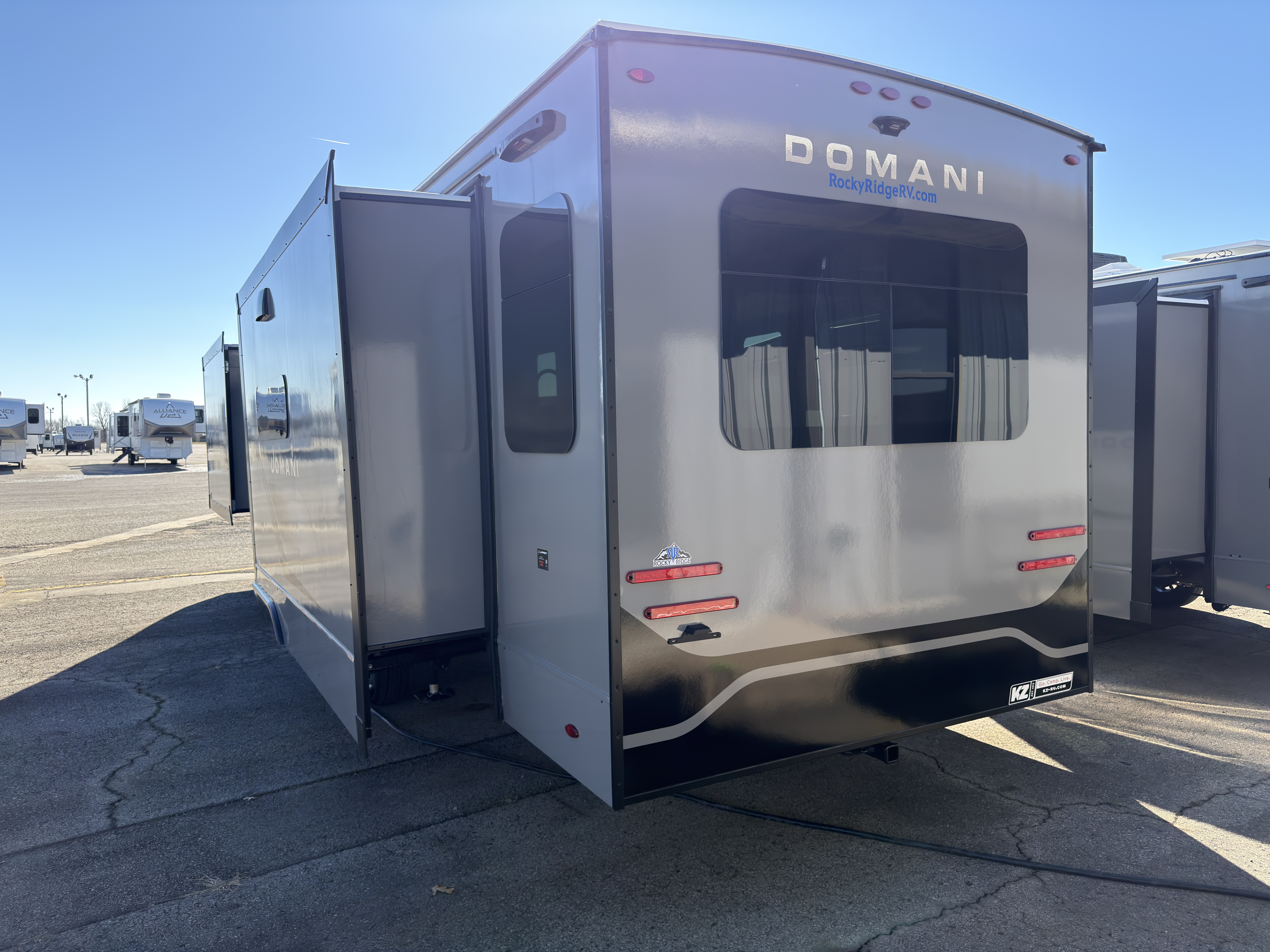2026 KZ RV Domani 323RL - Image 4
