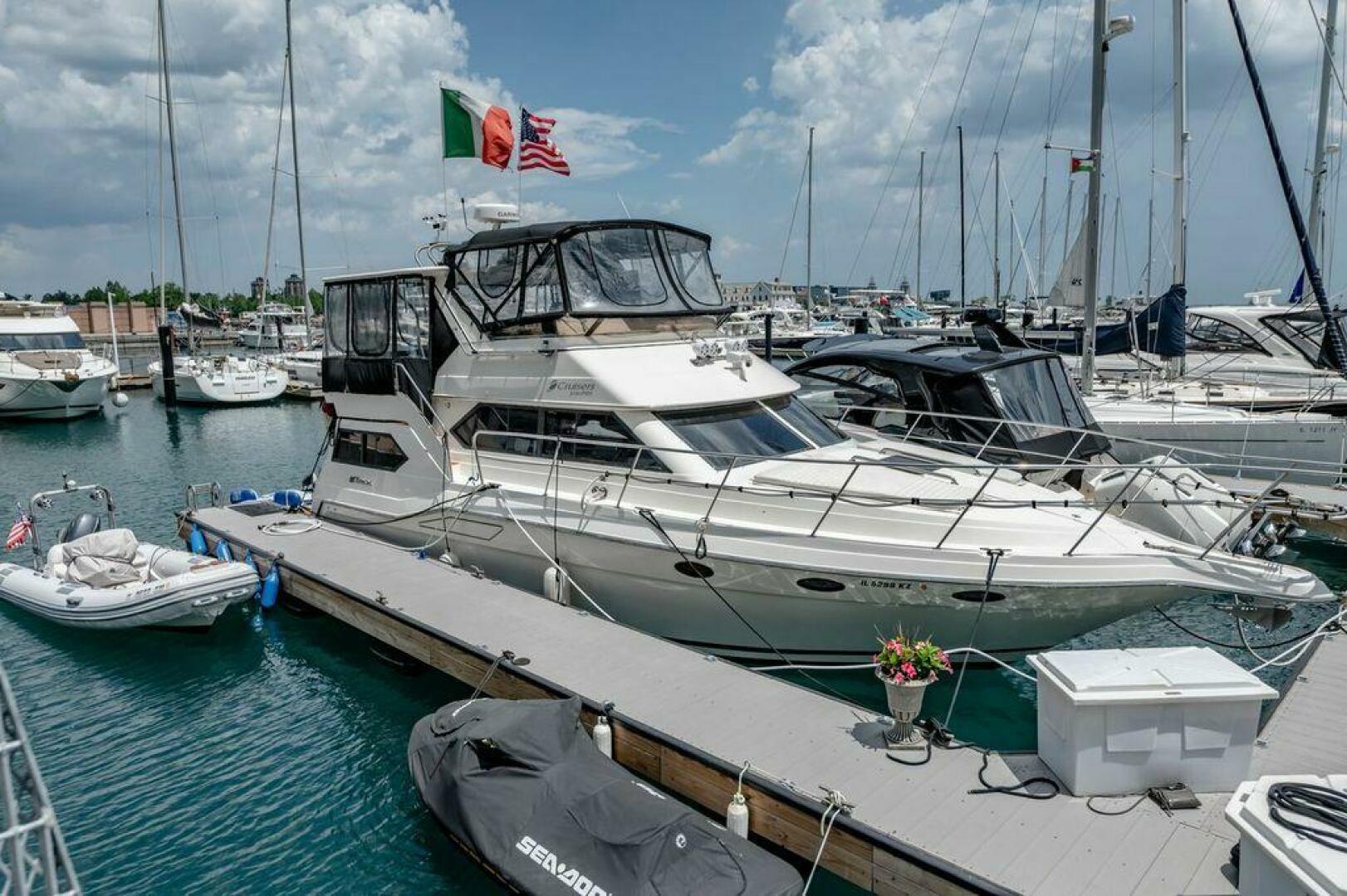 1991 Cruisers Yachts 3850 Aft Cabin - Image 1
