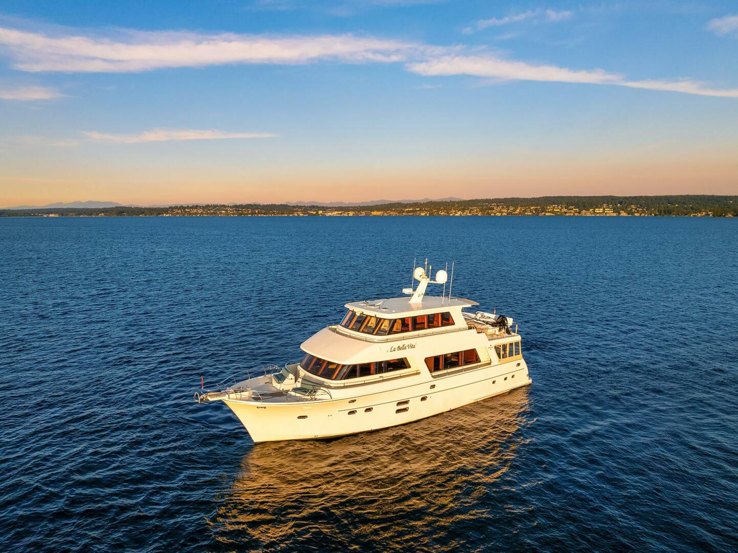 2014 Hampton 720 Skylounge LRC - Image 118