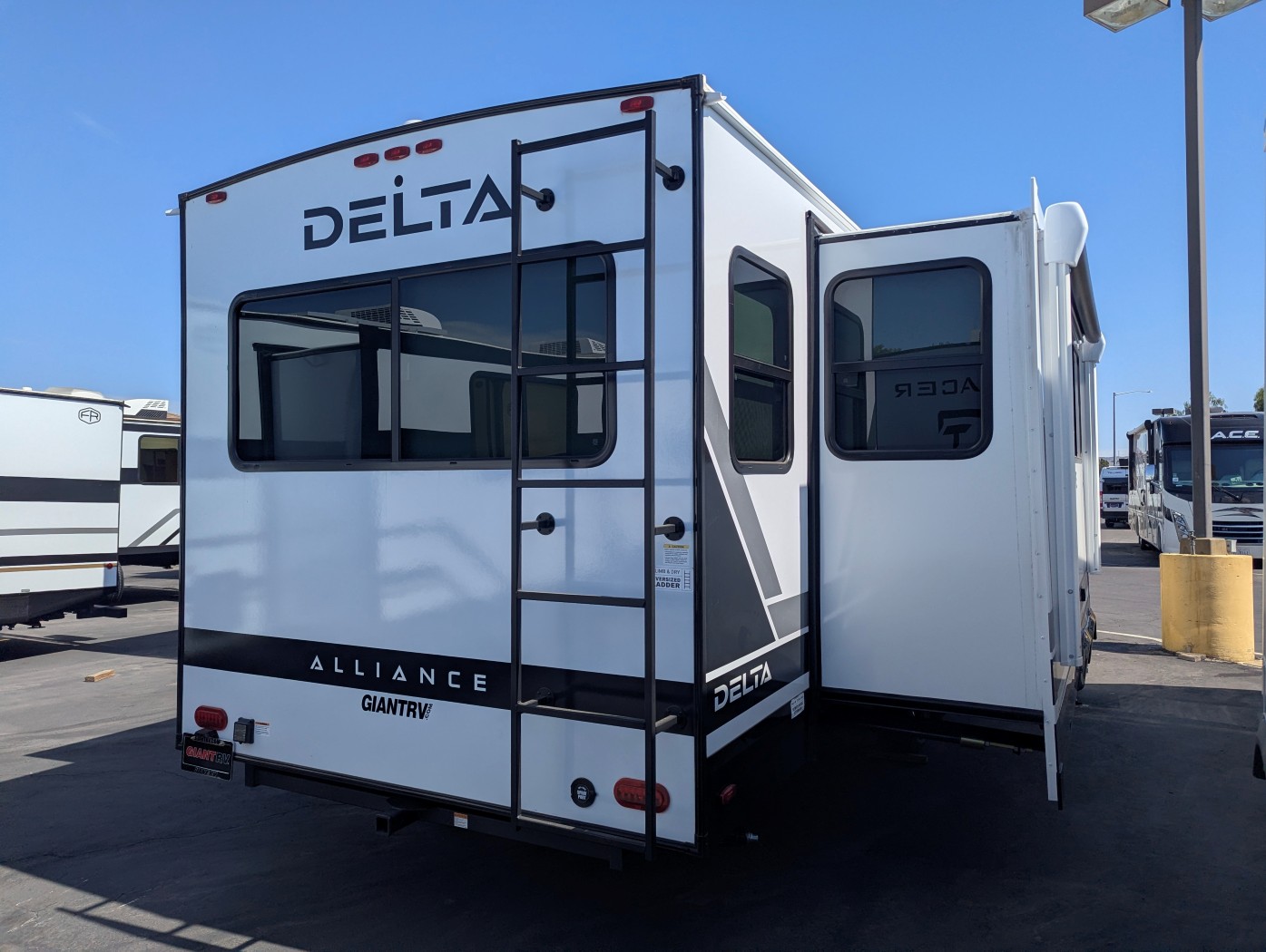 2027 Alliance RV Delta 292RL - Image 11