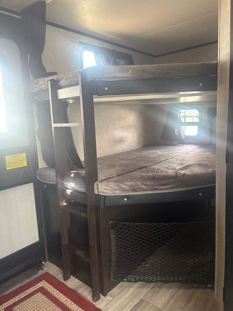 2023 Jayco Jay Feather 24BH - Image 17