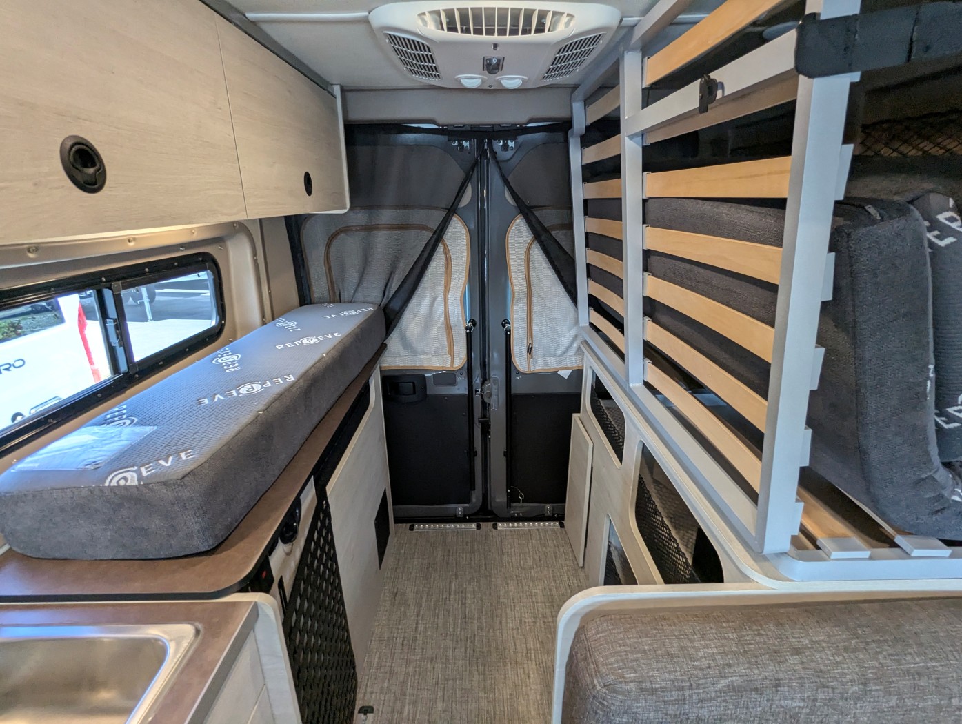 2026 Winnebago Solis Pocket 36A - Image 17