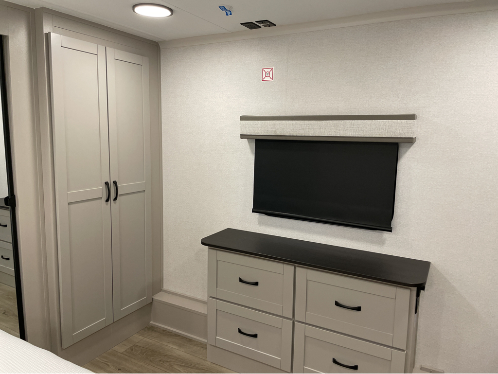 2026 Jayco Seismic 395 - Image 22