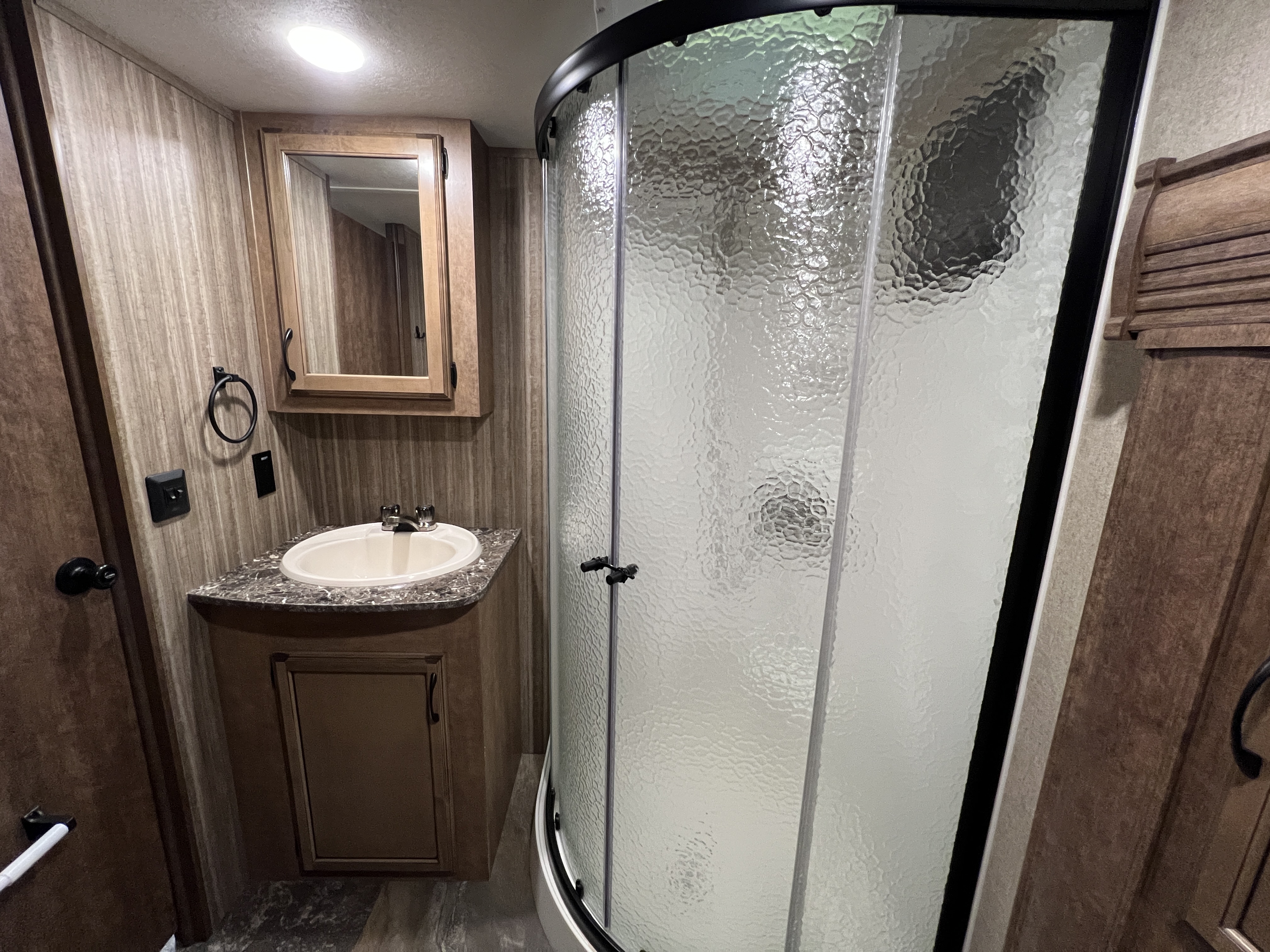 2017 Starcraft Solstice Super Lite 28TSI - Image 19