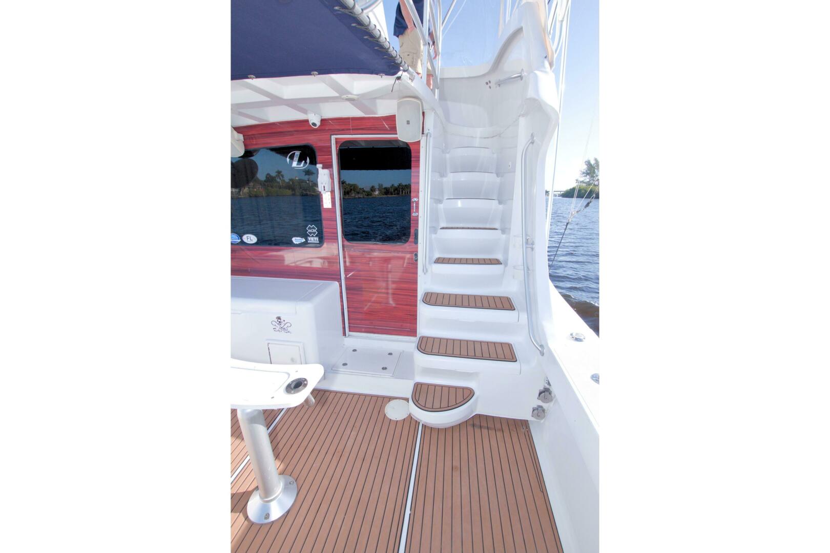 1998 Luhrs 36 Convertible - Image 23