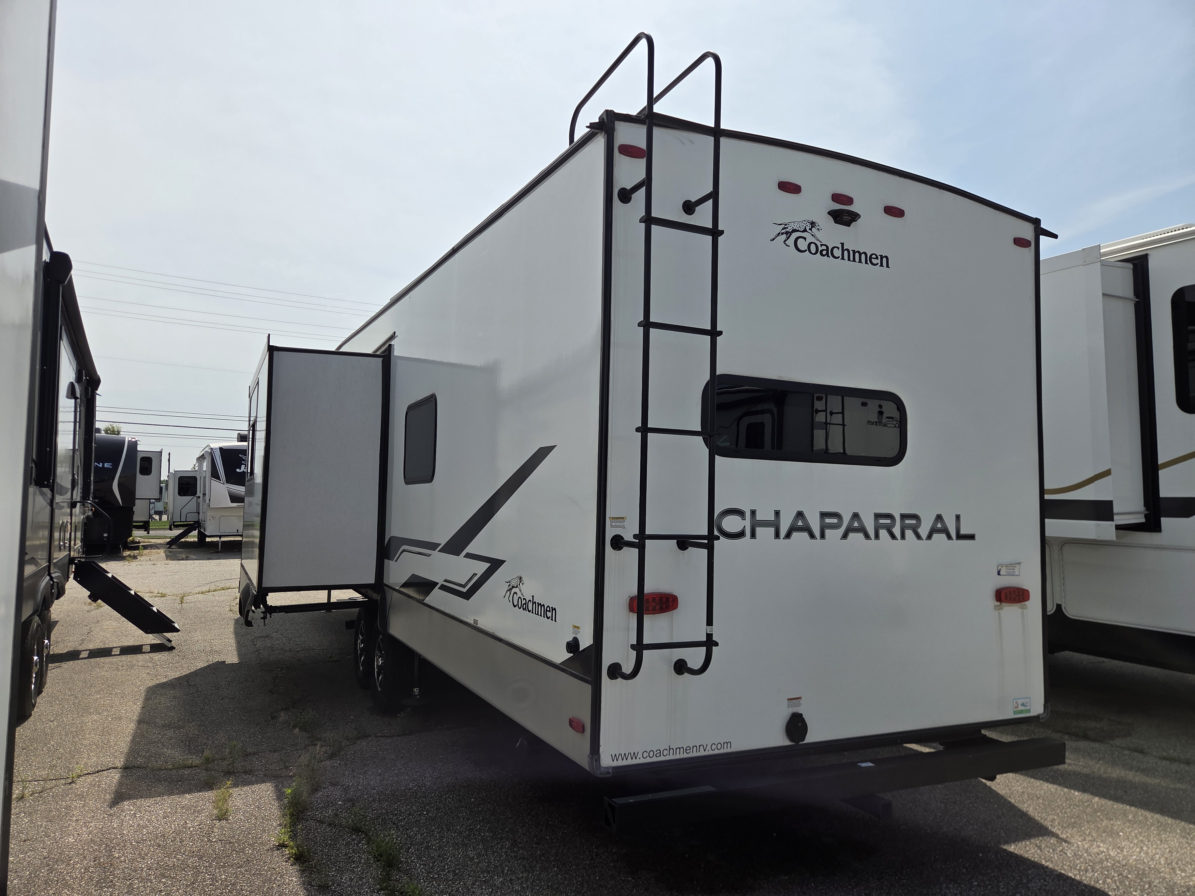 2023 Coachmen Chaparral X Edition 355FBX - Image 3