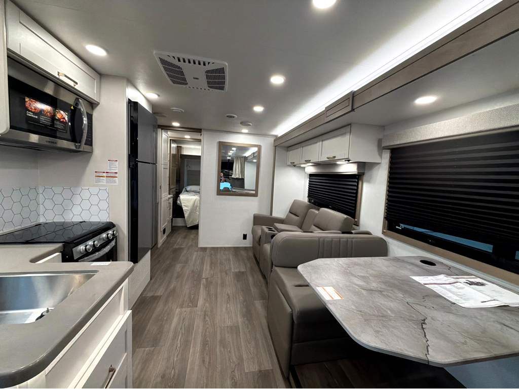 2027 ENTEGRA COACH ODYSSEY 30Z - Image 8