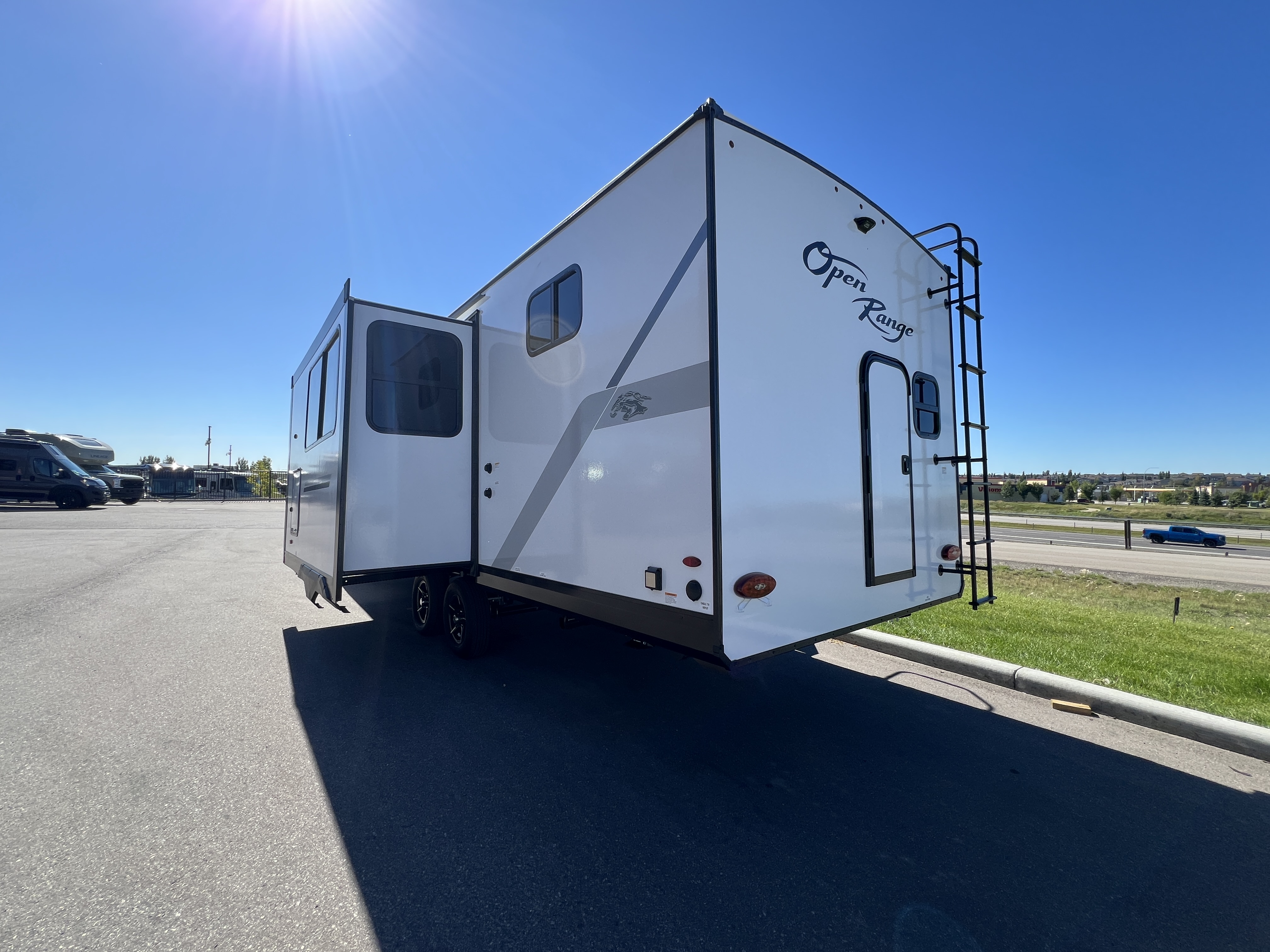 2027 Highland Ridge RANGE LITE 240DBH - Image 8