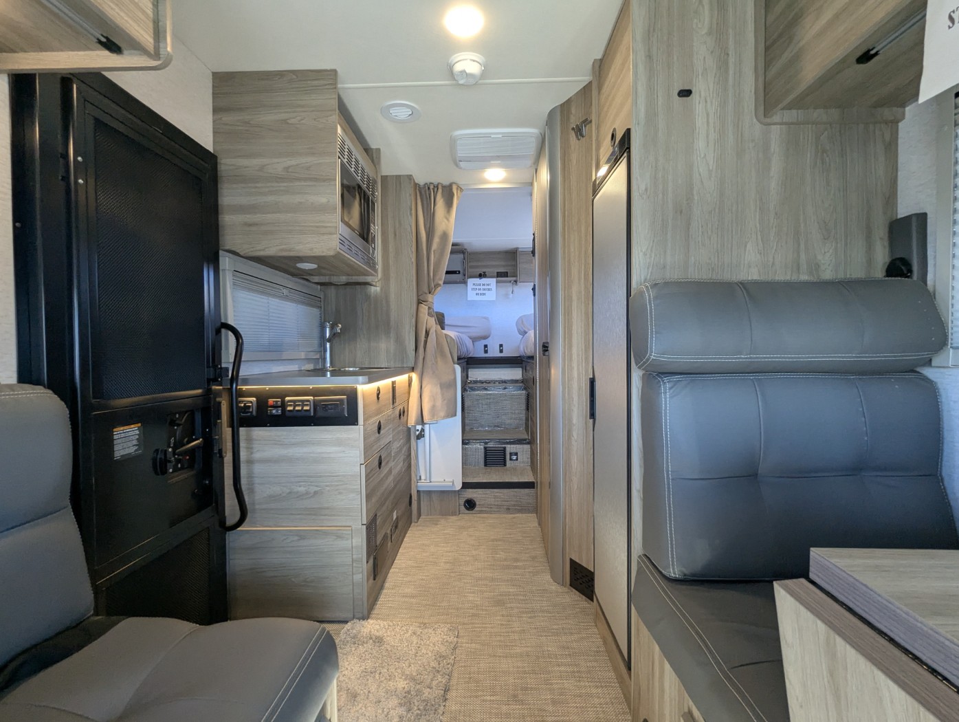 2026 Winnebago EKKO Sprinter 23B AWD - ATH Edition - Image 19