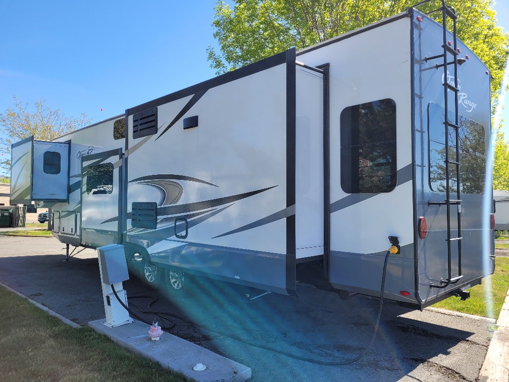 2023 Highland Ridge Open Range 371MBH - Image 3