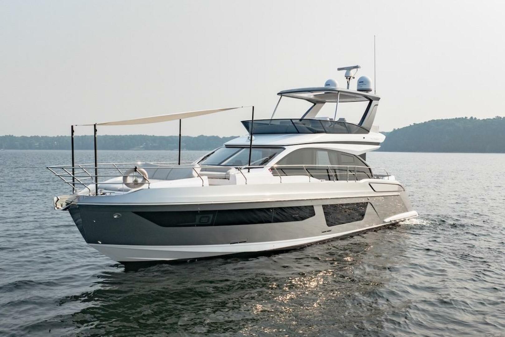 2023 Azimut Fly 53 - Image 2