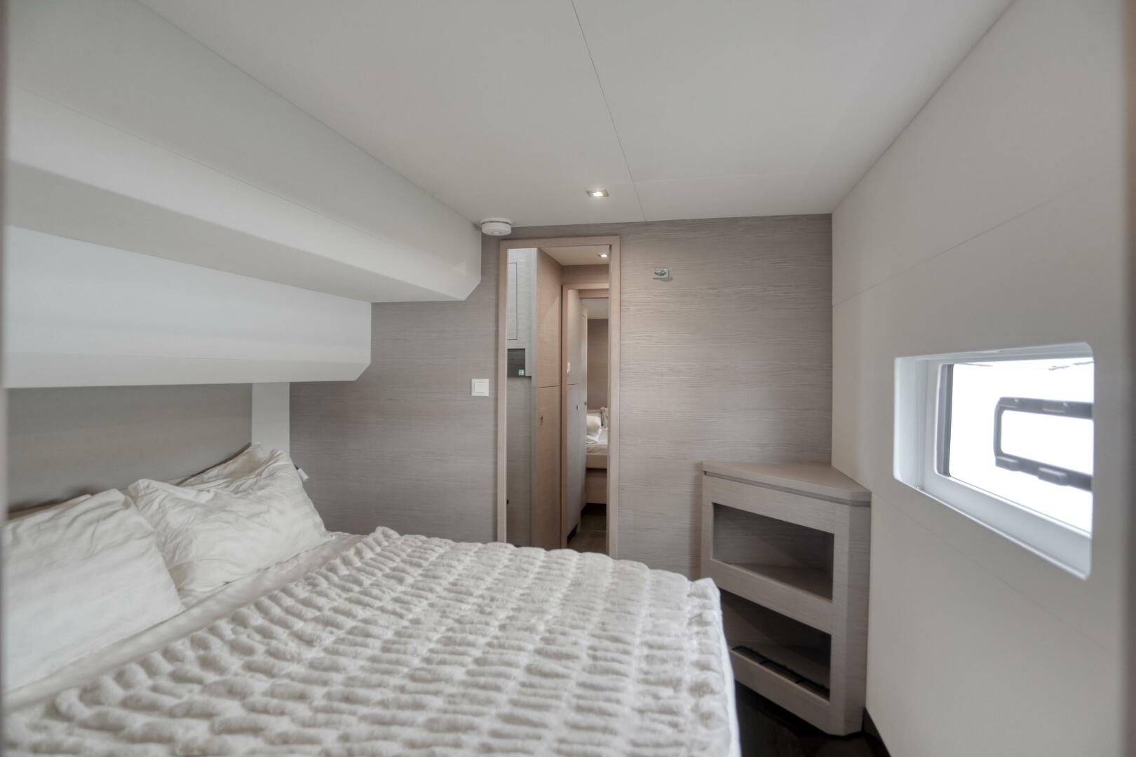2022 Fountaine Pajot MY6 - Image 114