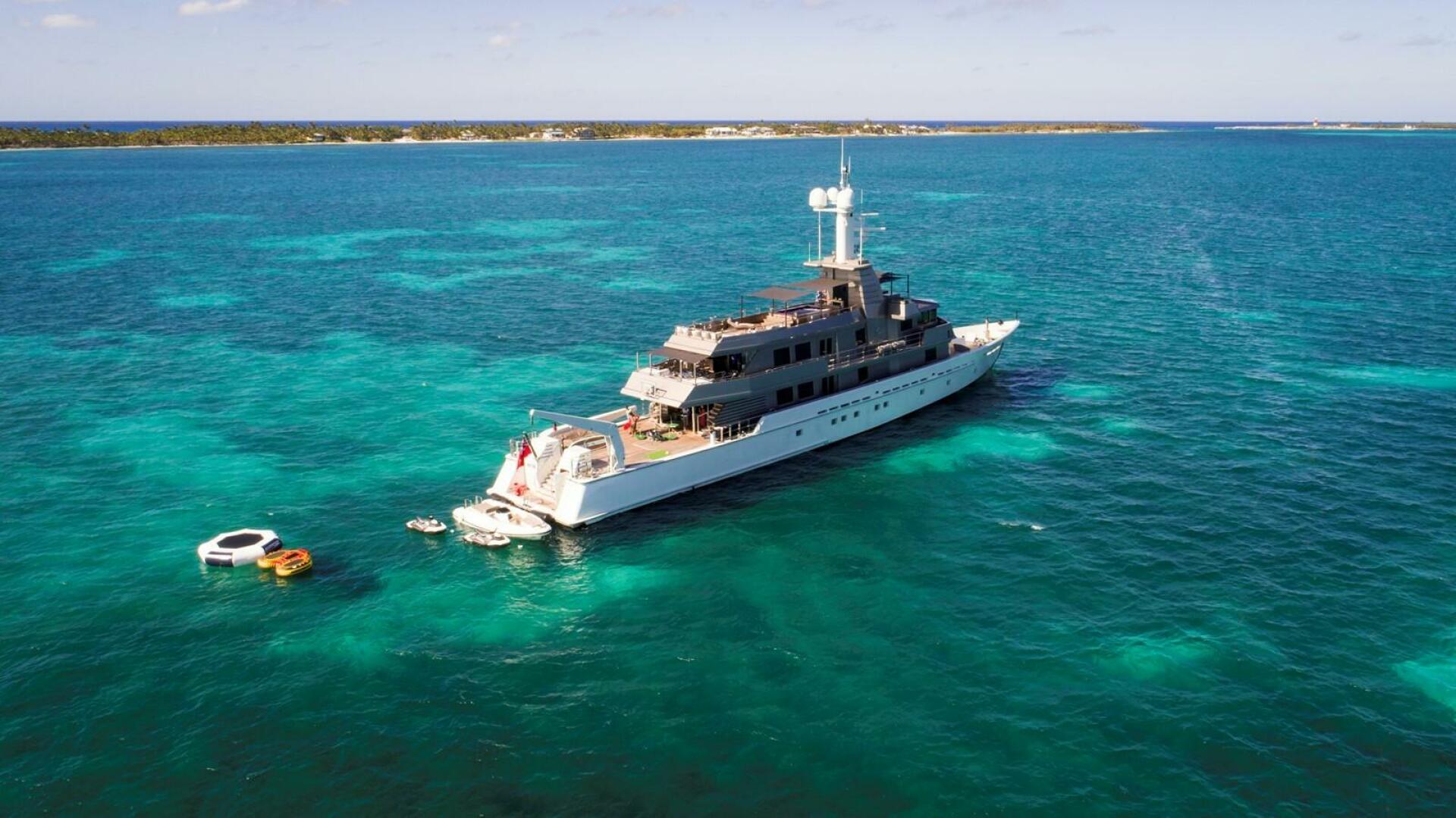 2004 Oceanfast - Image 4