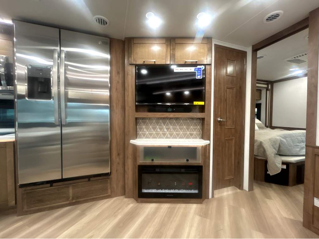 2026 ENTEGRA COACH ACCOLADE 37K - Image 28