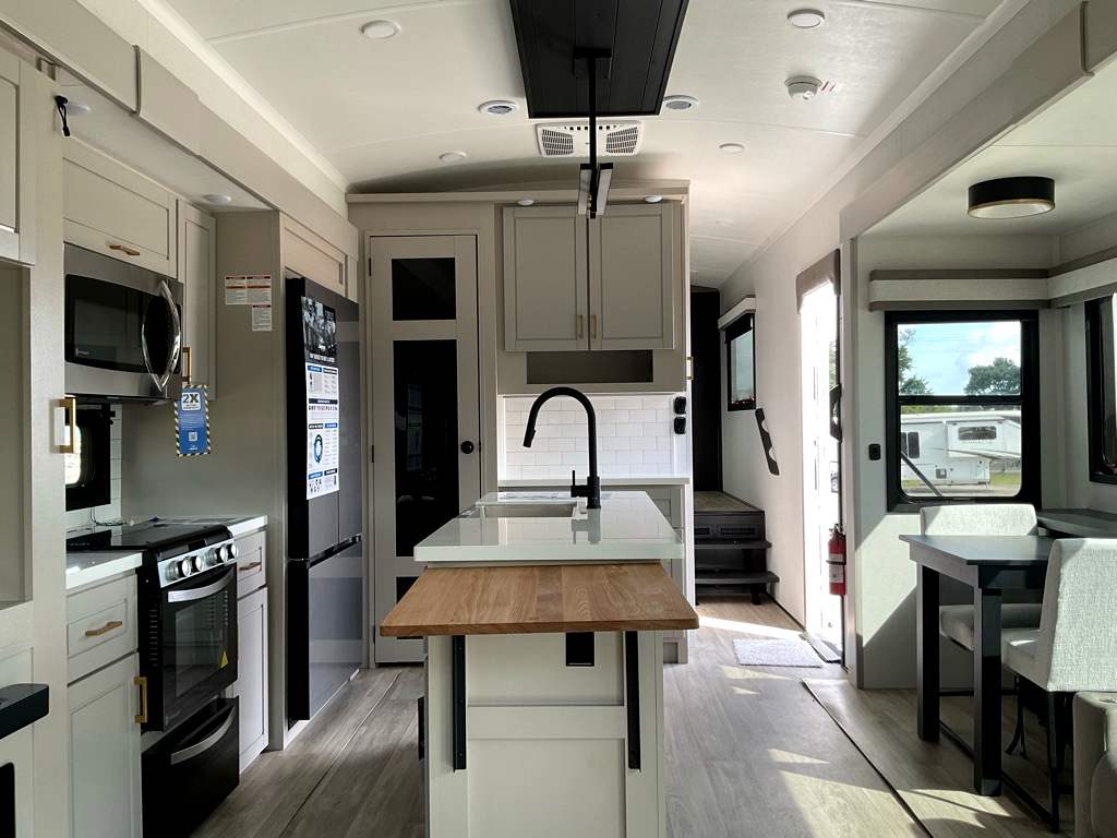 2027 JAYCO NORTH POINT 361RLBH - Image 10