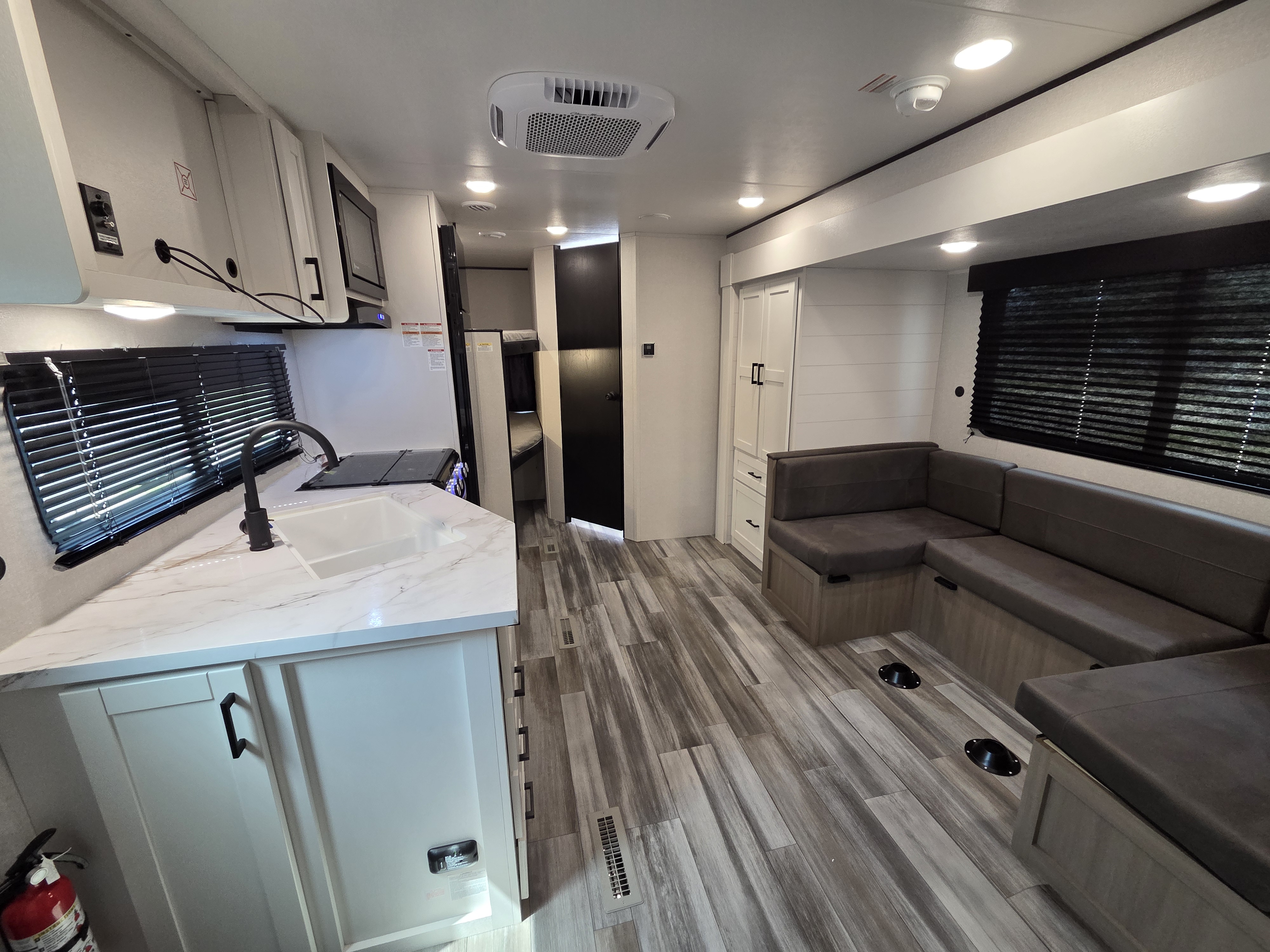 2026 Jayco Jay Flight SLX 245BHS - Image 5