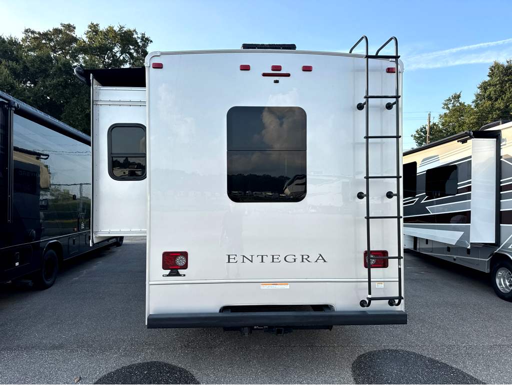 2027 ENTEGRA COACH ODYSSEY 29V - Image 5