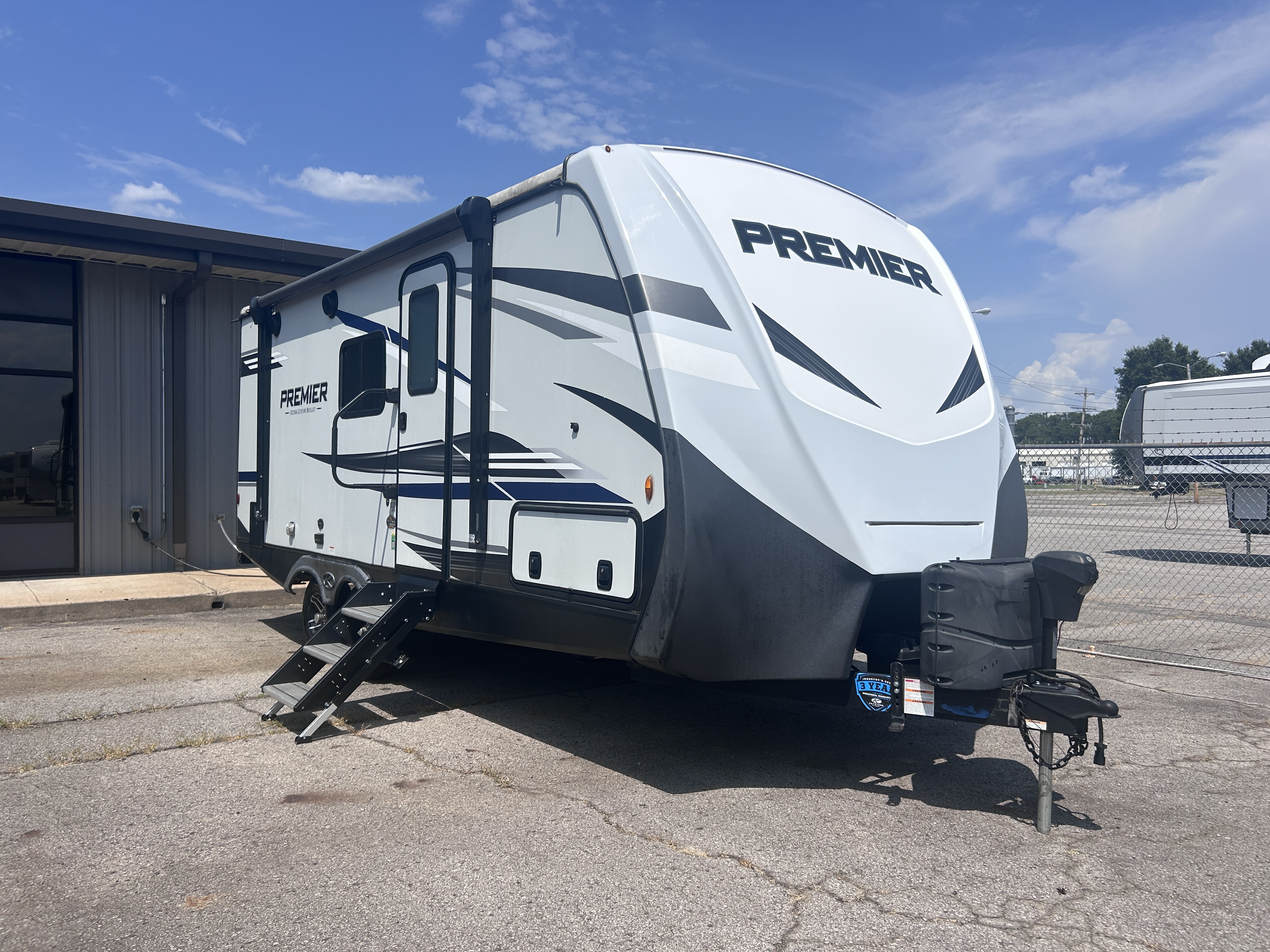 2022 Keystone Bullet 19FBPR - Image 1