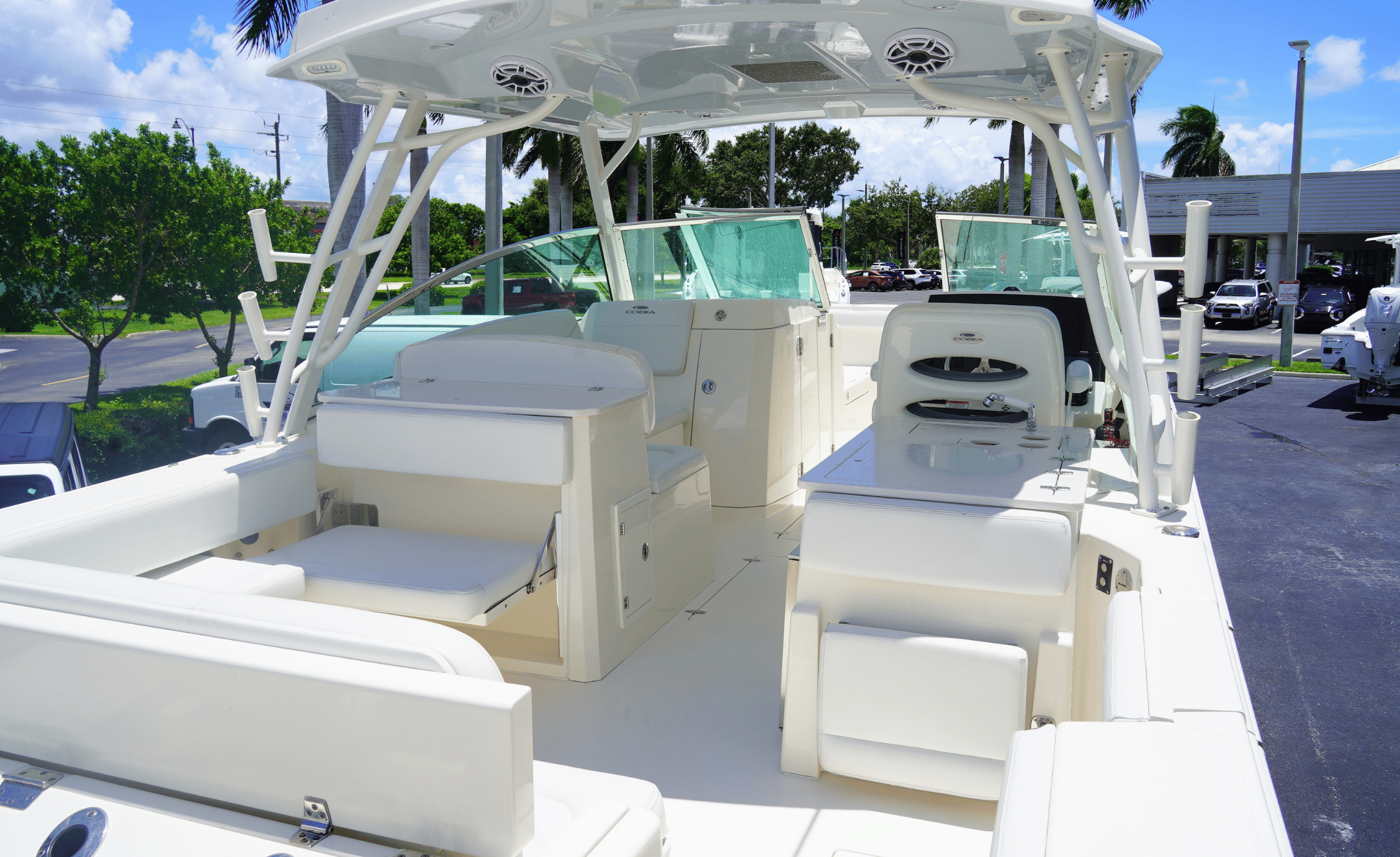 2021 COBIA 330DC - Image 11