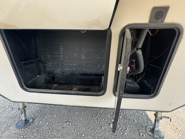 2020 Keystone Montana High Country 321MK - Image 9